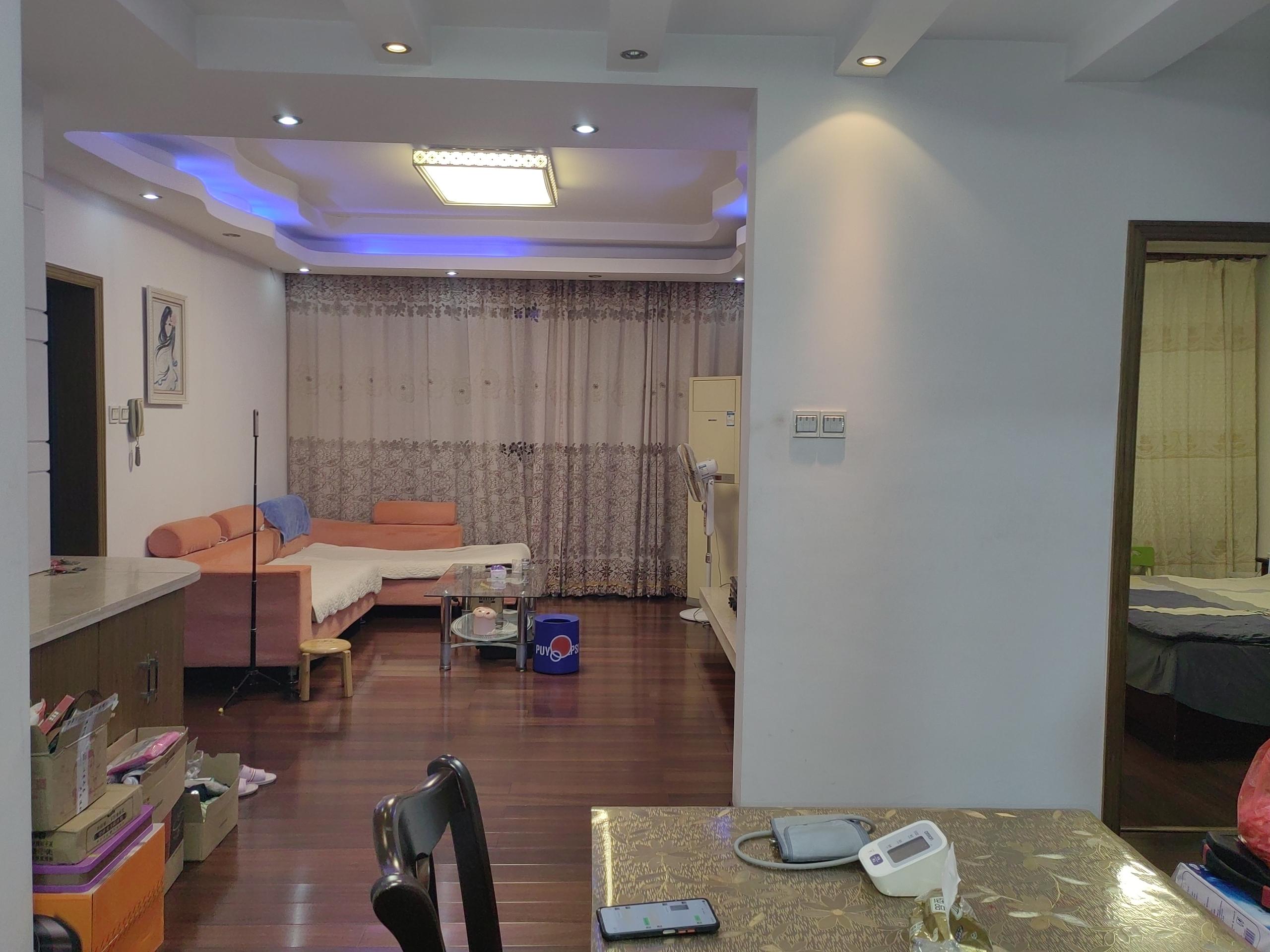 东方鑫乾大厦 2室2厅1卫 105.00m&sup2;