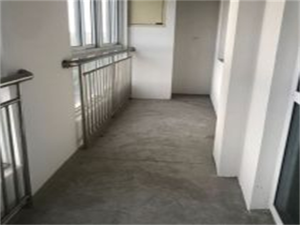 白龙花苑 3室2厅1卫 135m&sup2;