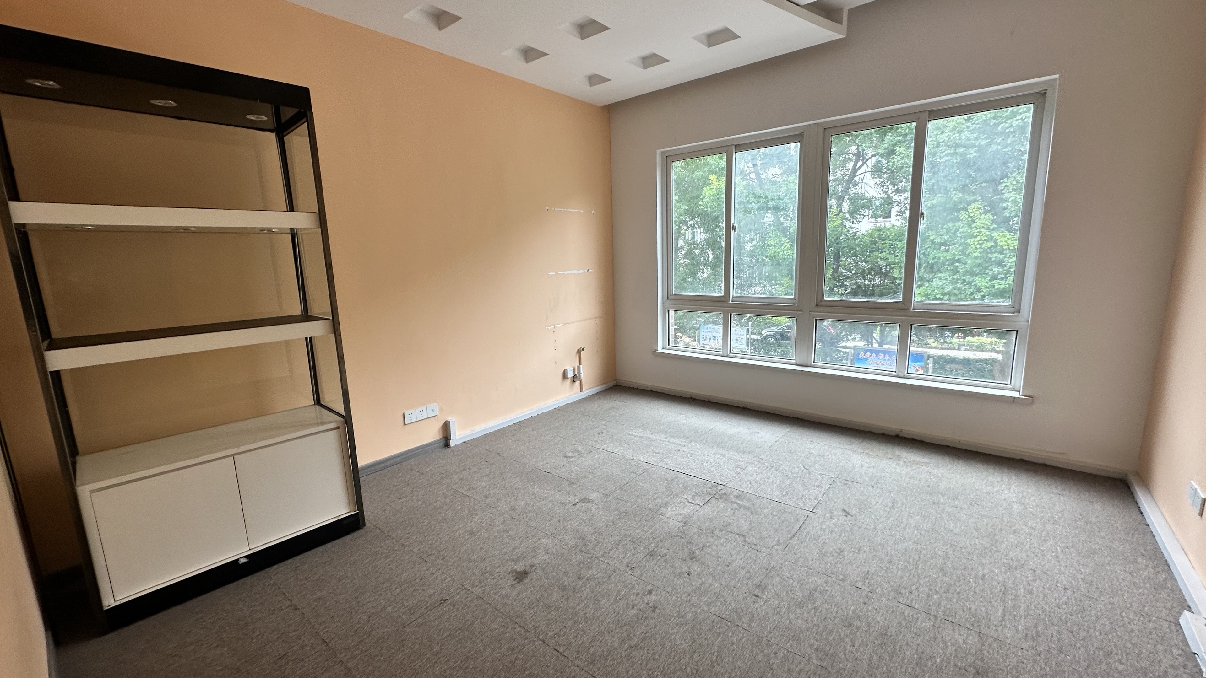 城南小苑 3室2厅1卫 300m&sup2;