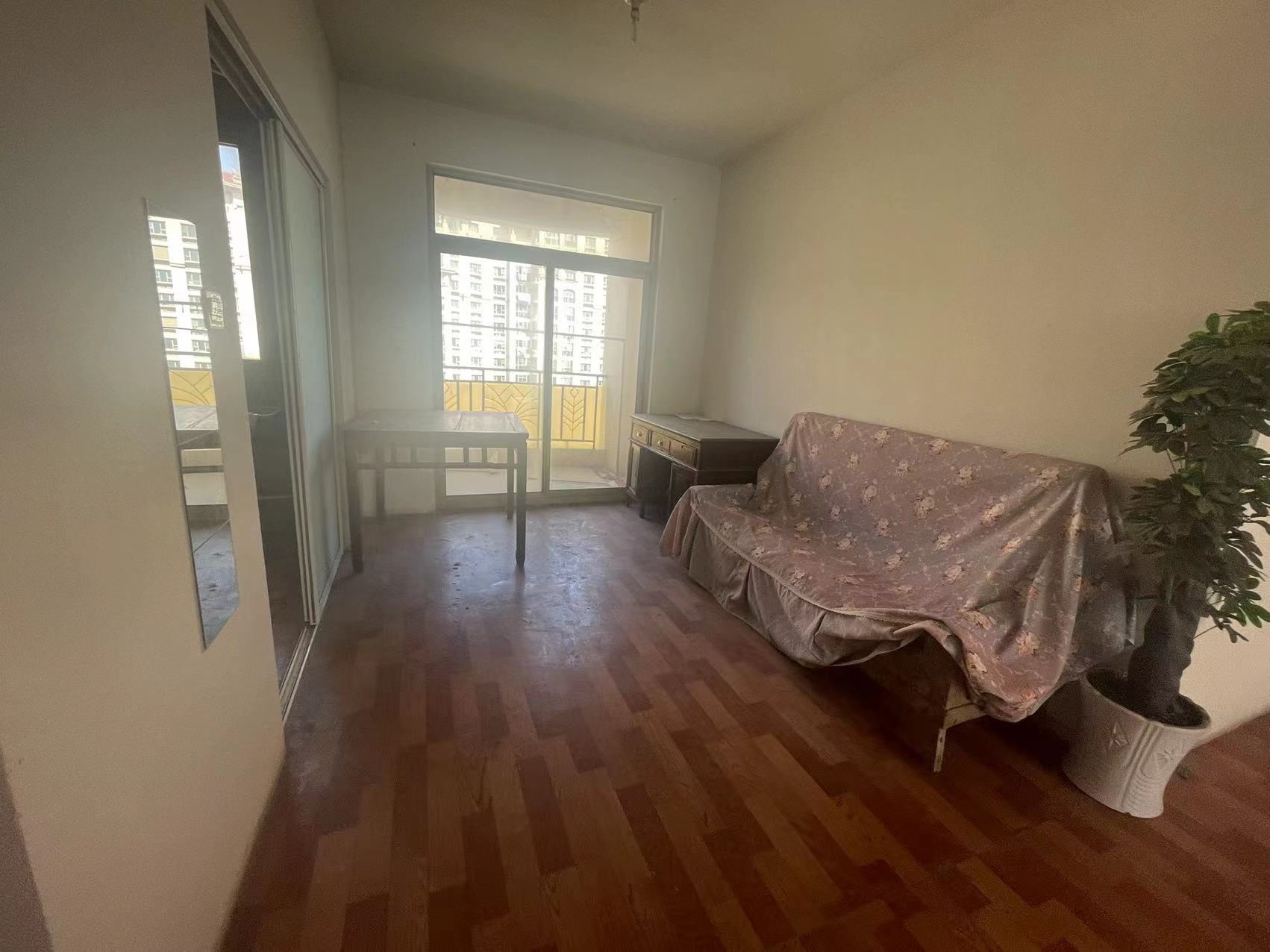 中南世纪花城一期 2室2厅1卫 113m&sup2;