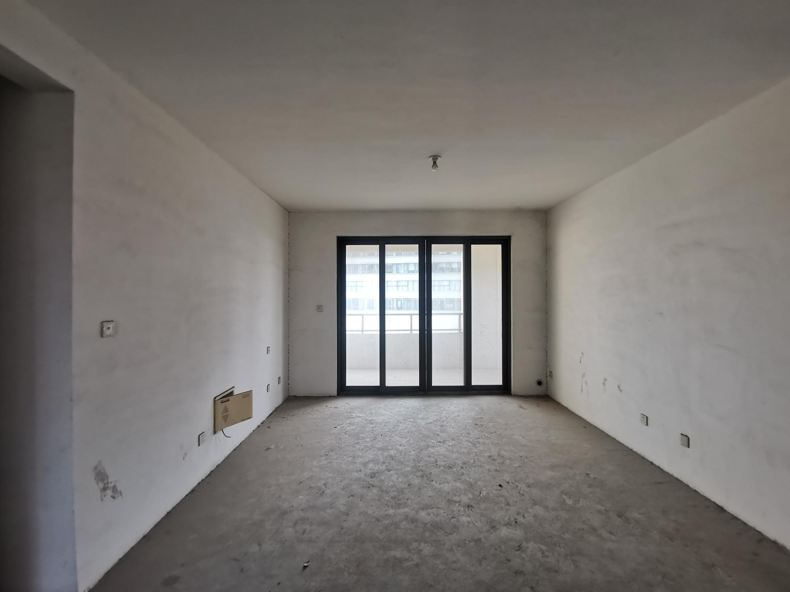 星光耀广场 3室2厅2卫 143m&sup2;