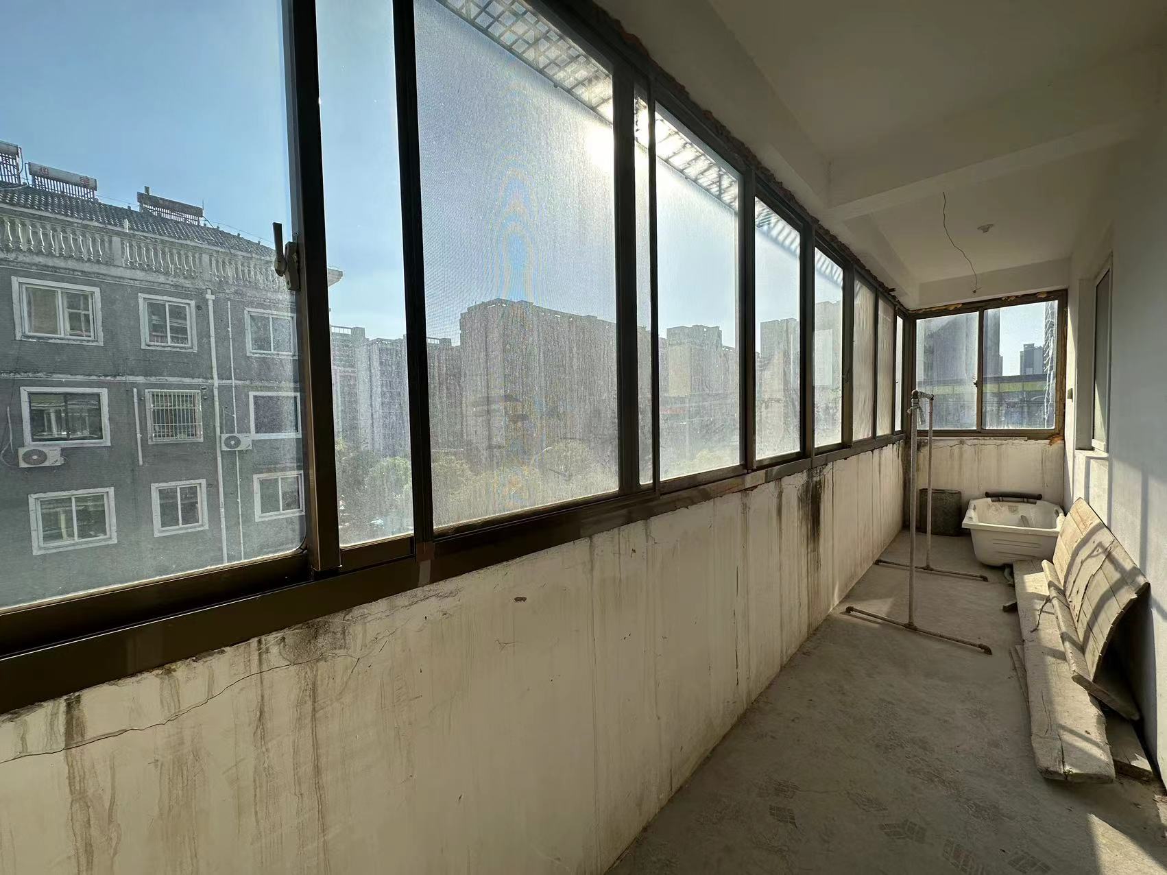 金欣佳园B区 3室2厅1卫 105m&sup2;