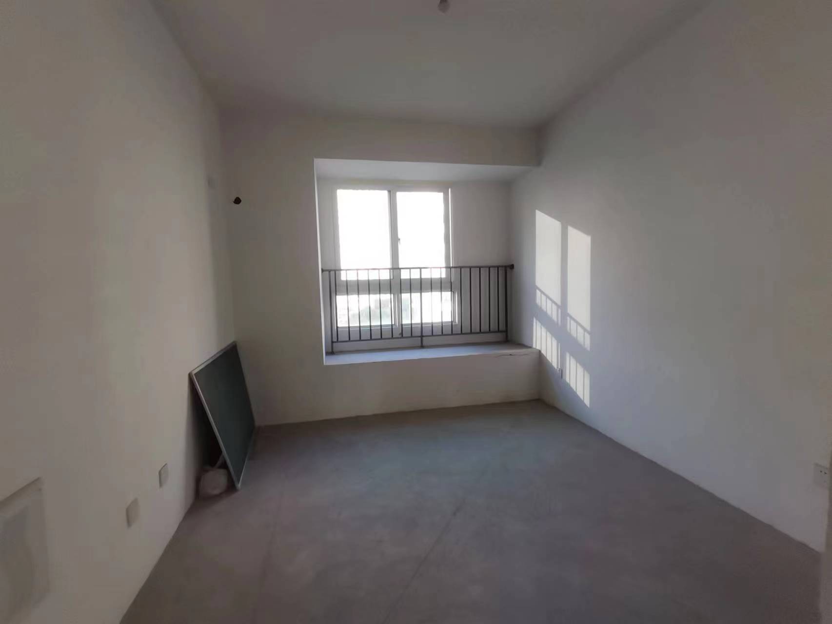 和融&bull;优山美地名邸 3室2厅1卫 129.00m&sup2;