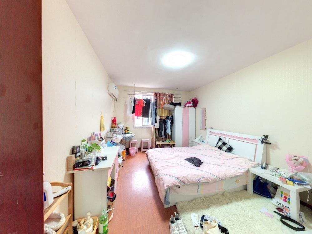永兴佳园二期 6室2厅1卫 227m&sup2;
