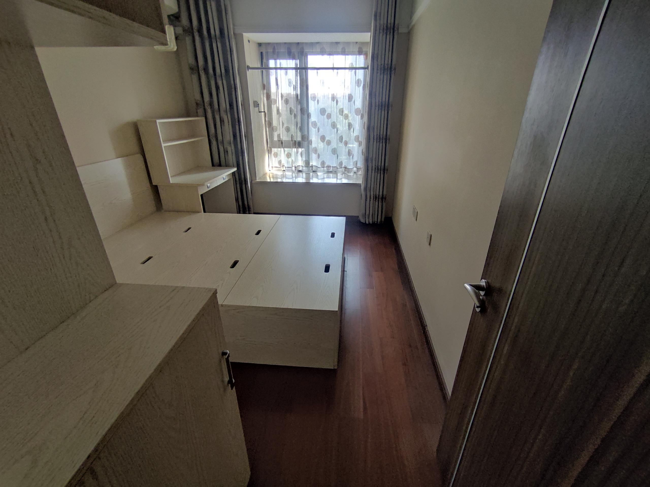 万科濠河传奇 3室2厅1卫 106m&sup2;