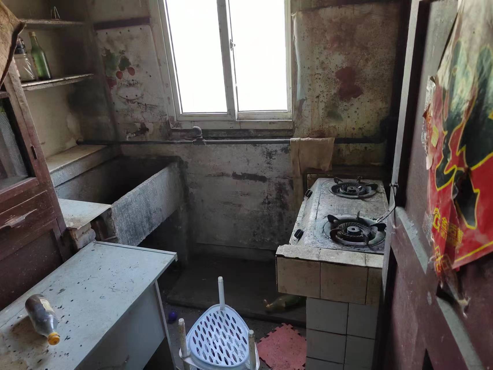 青年路新村 1室1厅1卫 49.50m&sup2;
