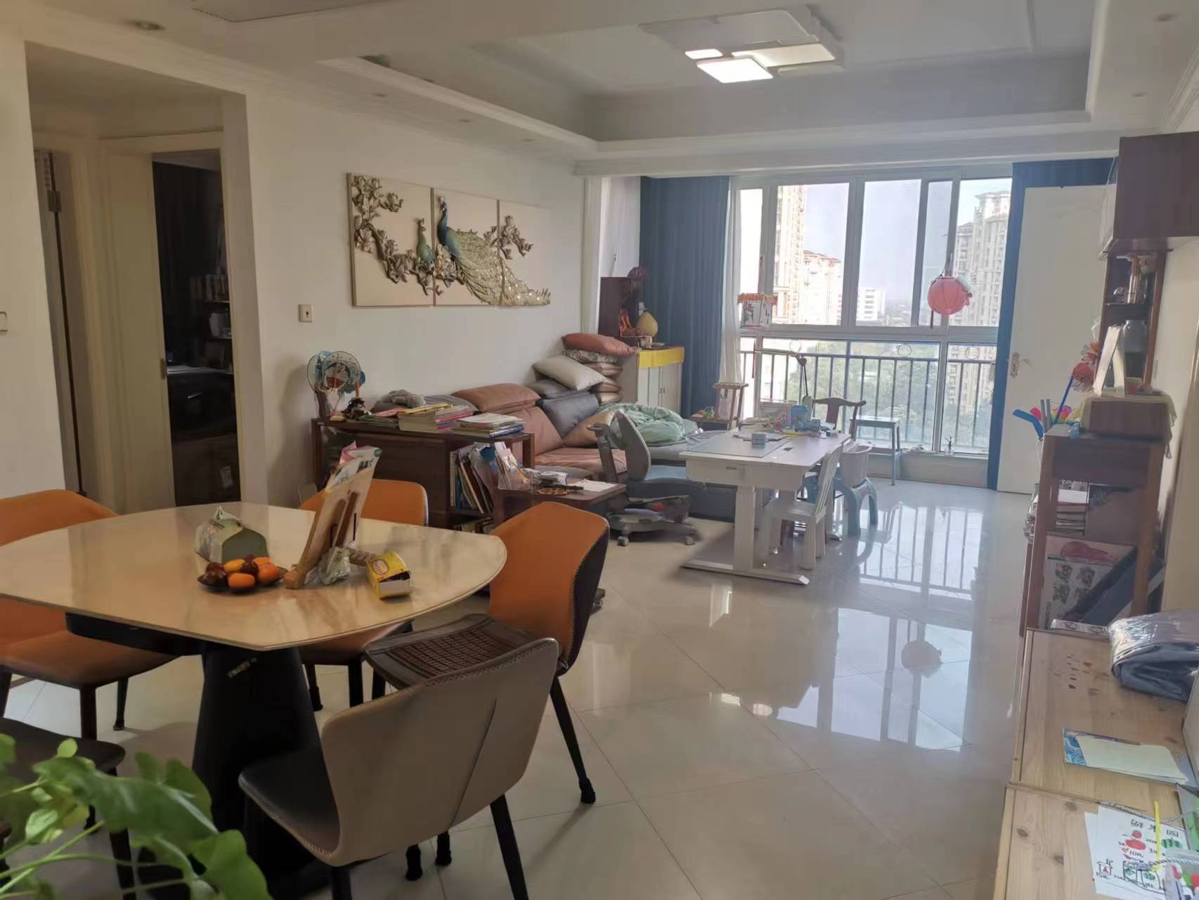 中南世纪花城三期 4室2厅2卫 140m²