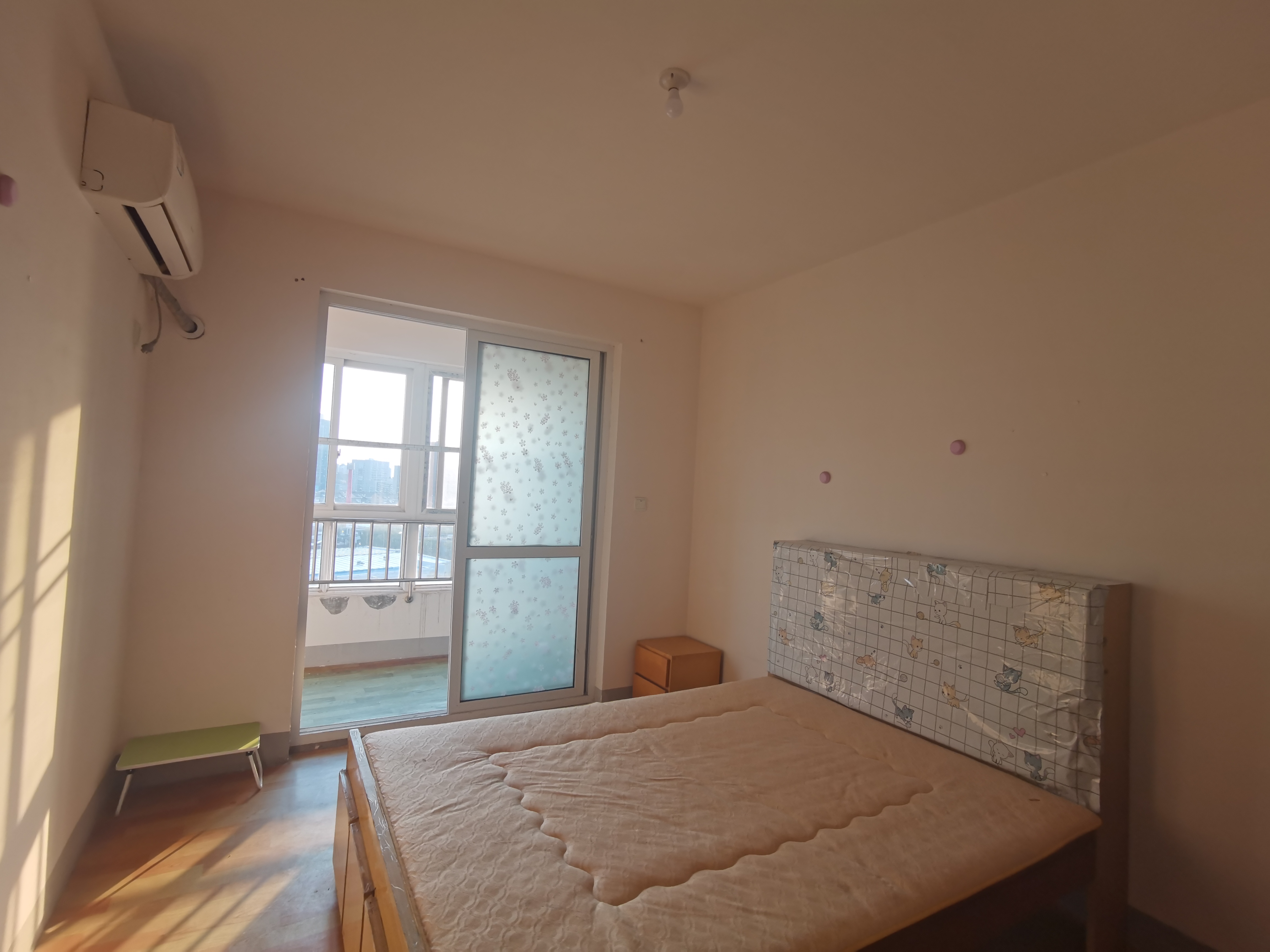 学士府 3室2厅1卫 107m&sup2;