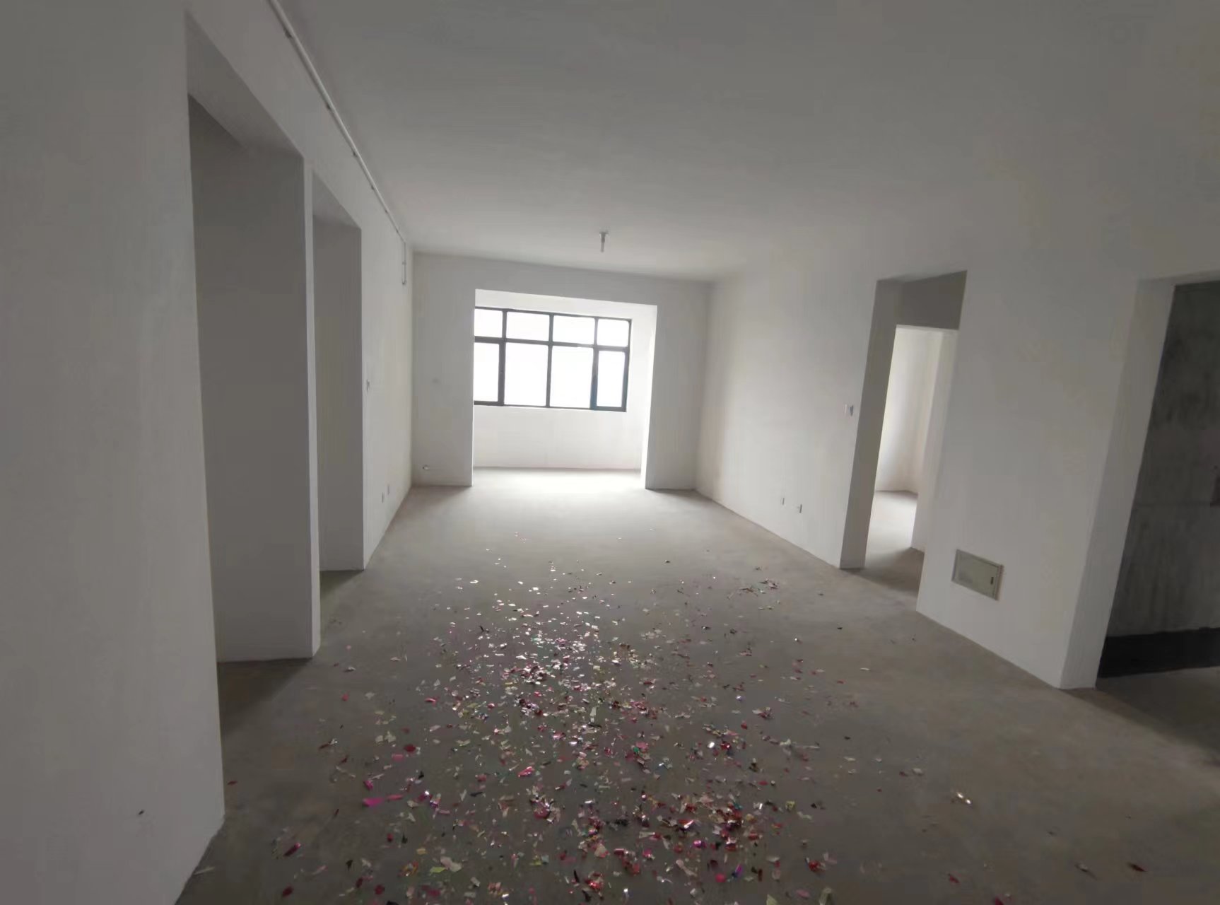 华山花苑六期 3室2厅2卫 125m&sup2;