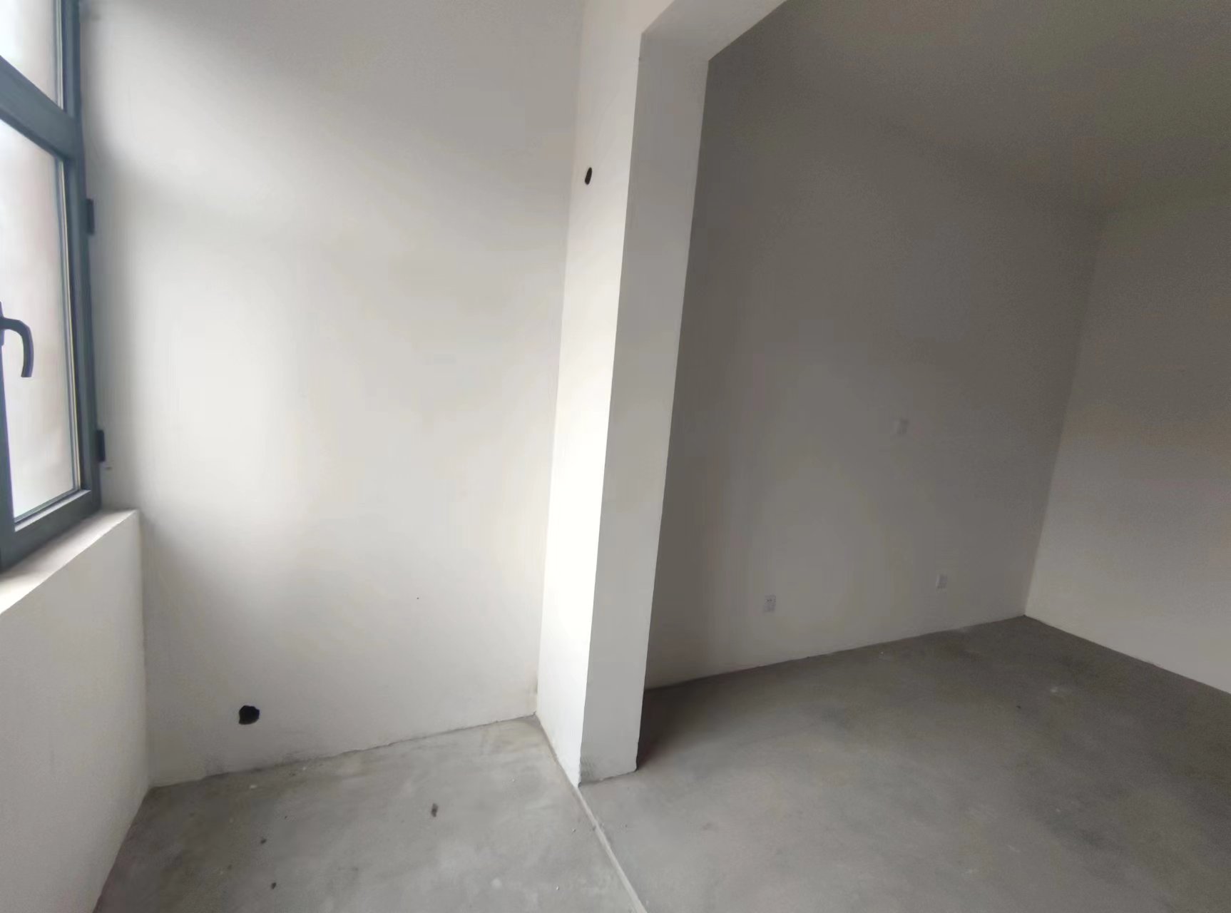华山花苑六期 3室2厅2卫 125m&sup2;