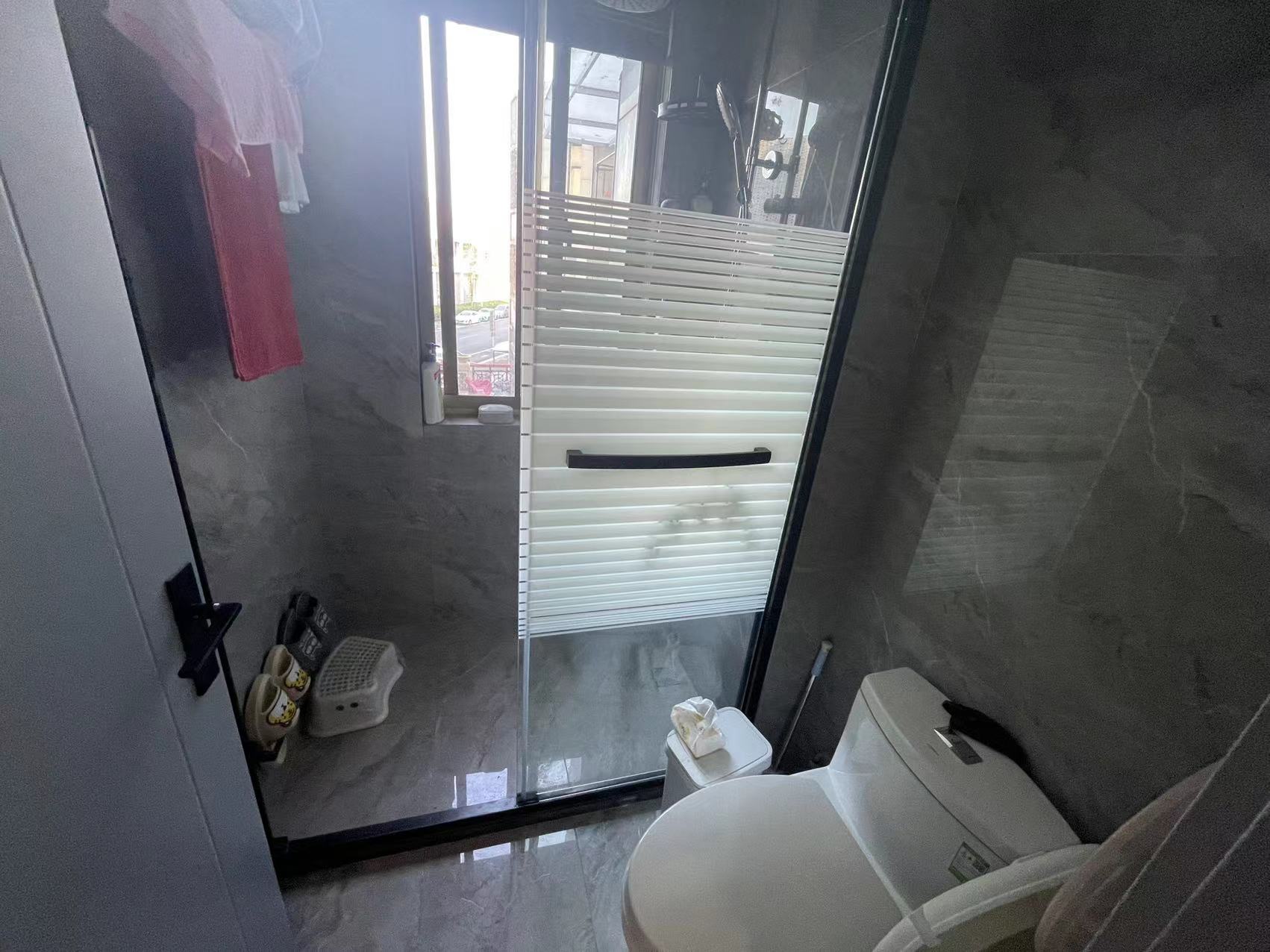 尚海湾 3室2厅2卫 140m&sup2;