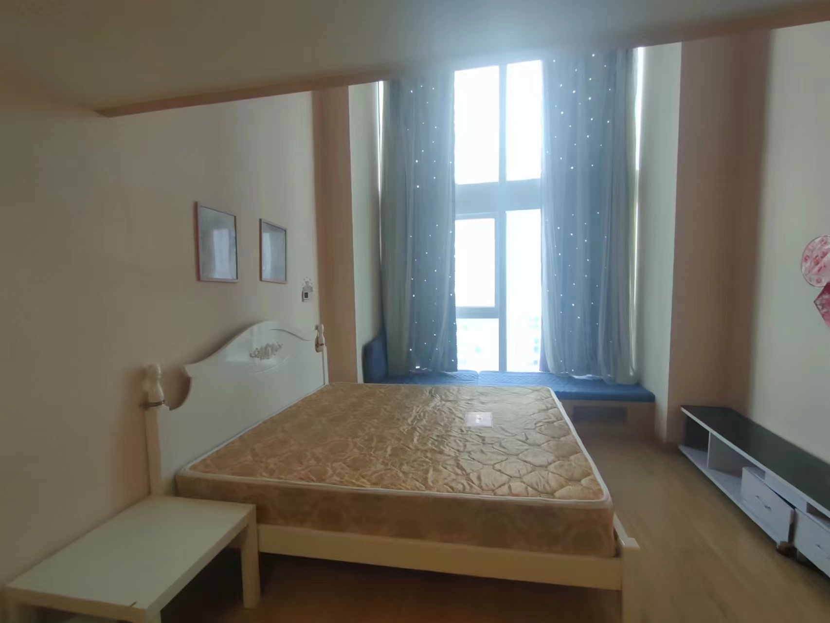 中南世纪城北区 1室1厅1卫 52m&sup2;