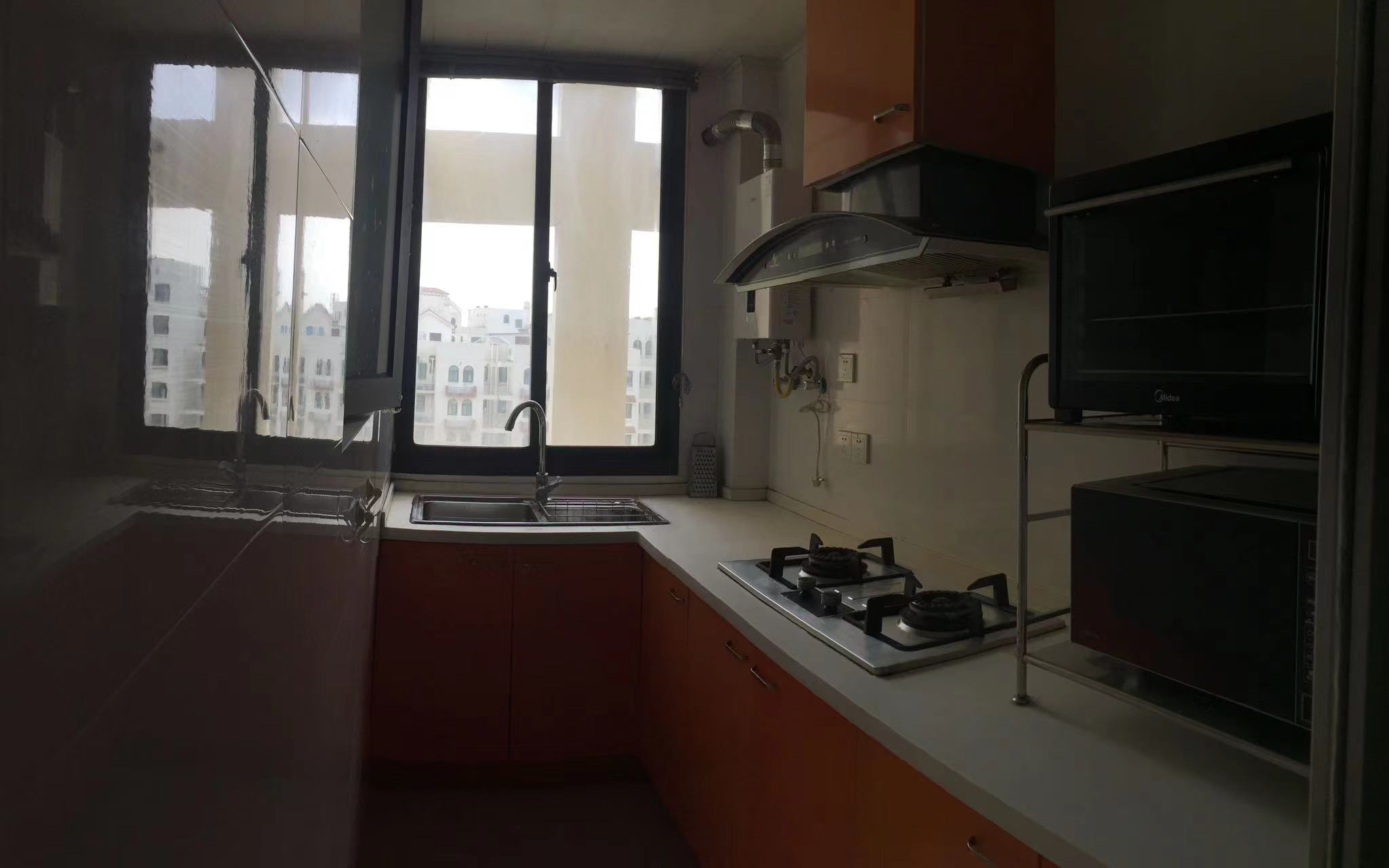 高迪晶城 2室2厅1卫 67.00m&sup2;