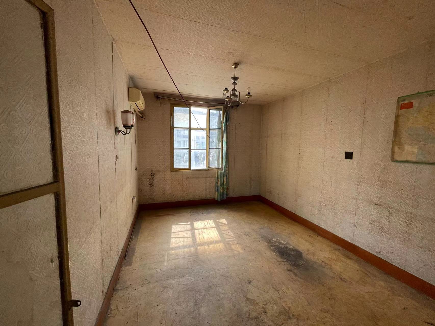 易家桥新村 2室1厅1卫 63m&sup2;