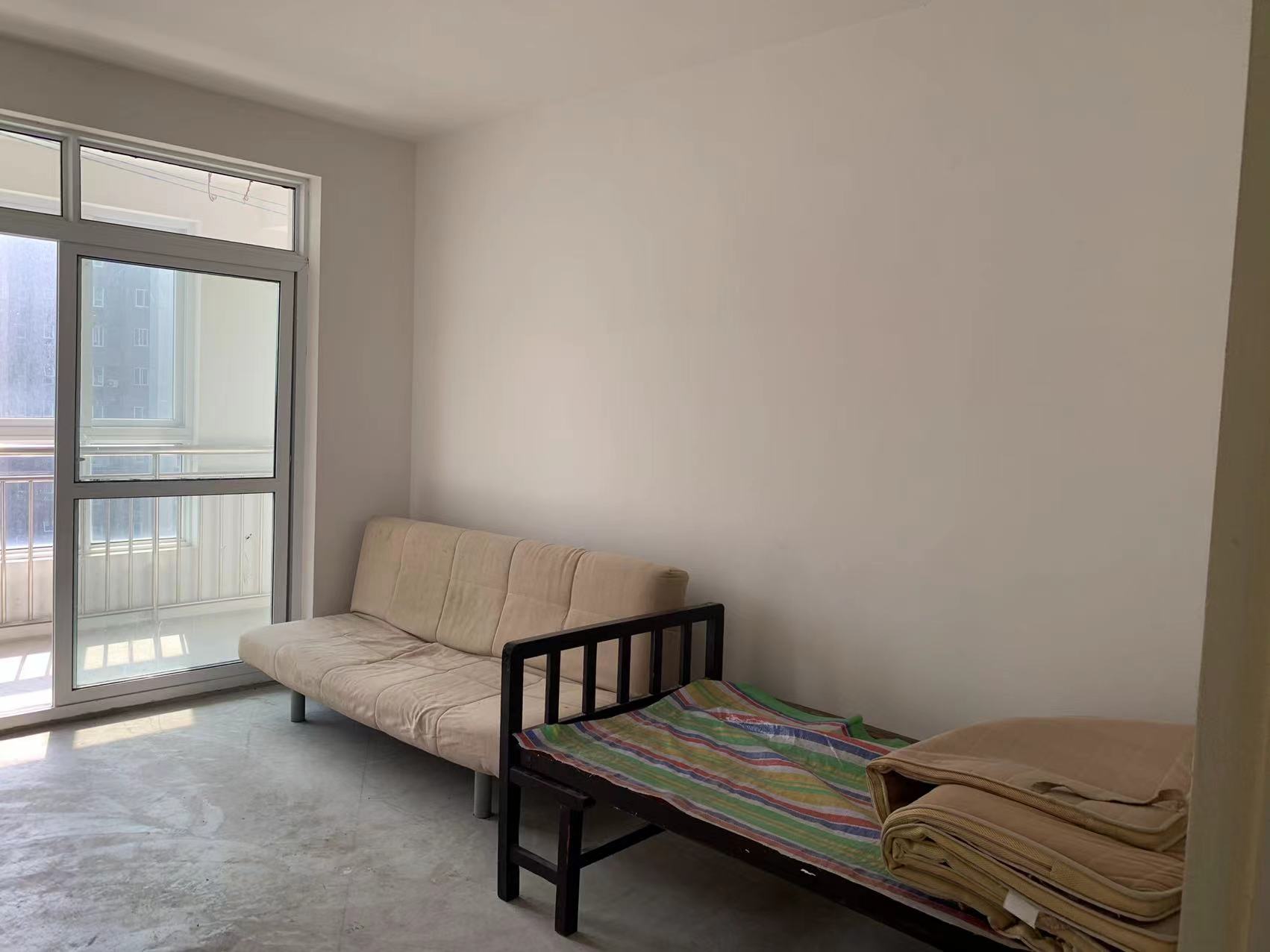 龙湖佳苑 3室2厅2卫 133.00m&sup2;