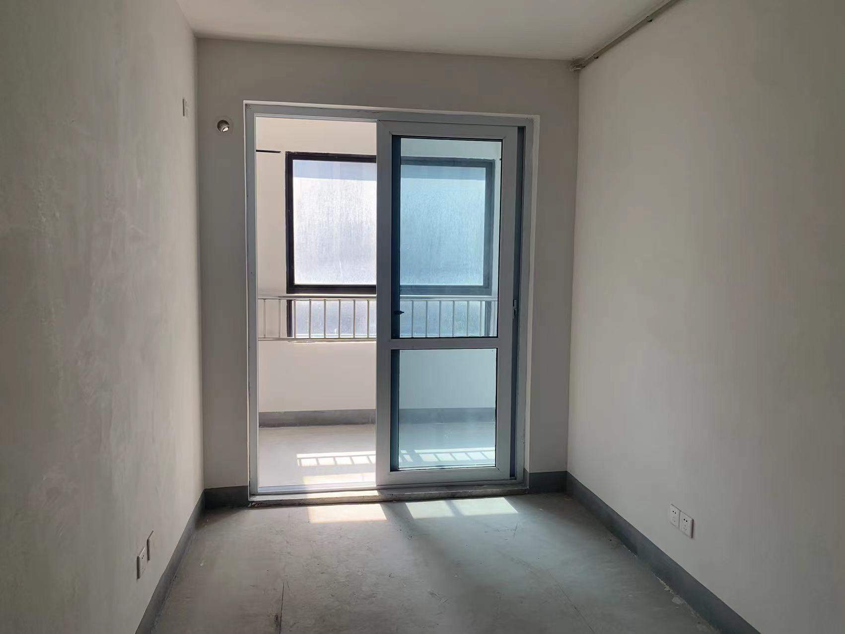 兴石花园 2室2厅1卫 108m&sup2;