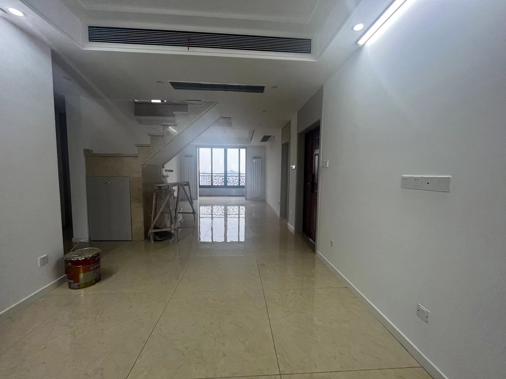 城市嘉苑 5室2厅2卫 202.00m&sup2;