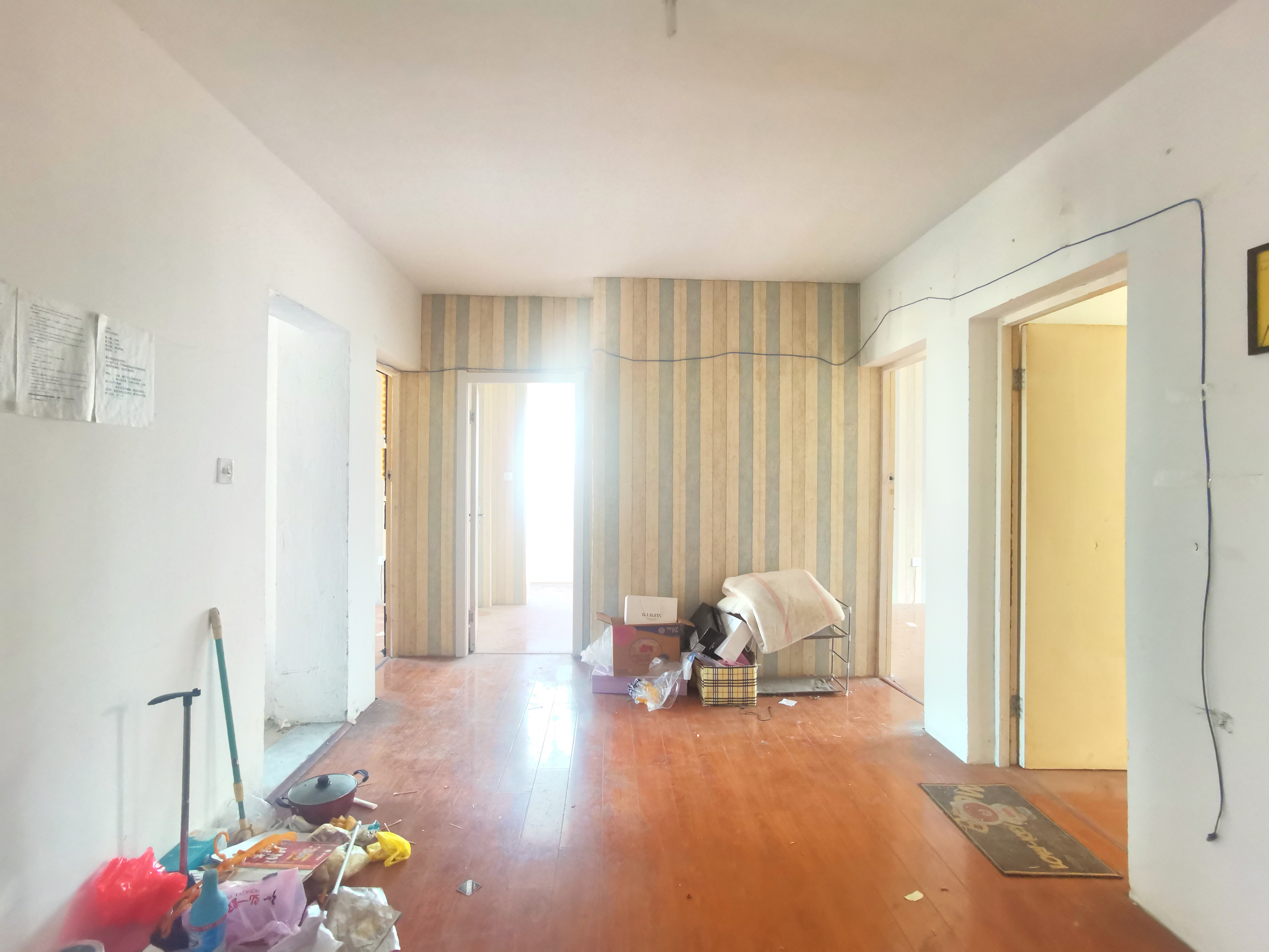 五一新村东区 2室1厅1卫 93m&sup2;