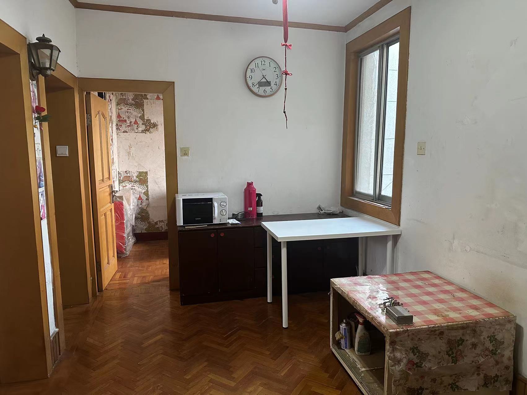 虹桥南村 3室1厅1卫 71.1m²