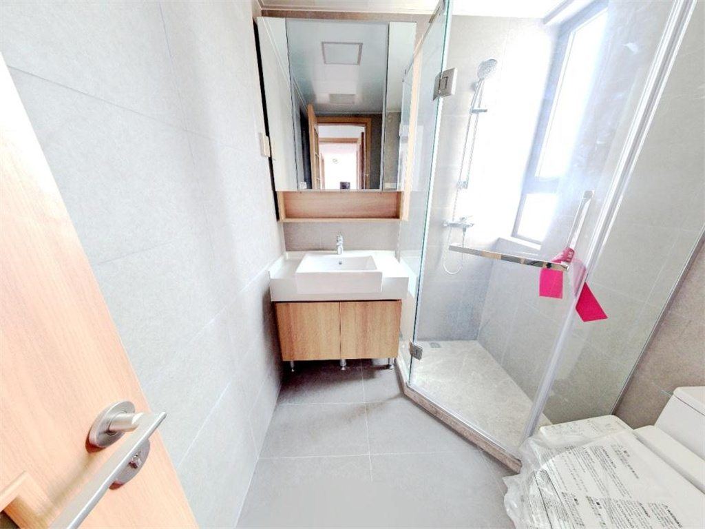 雍华府 3室2厅2卫 114m&sup2;