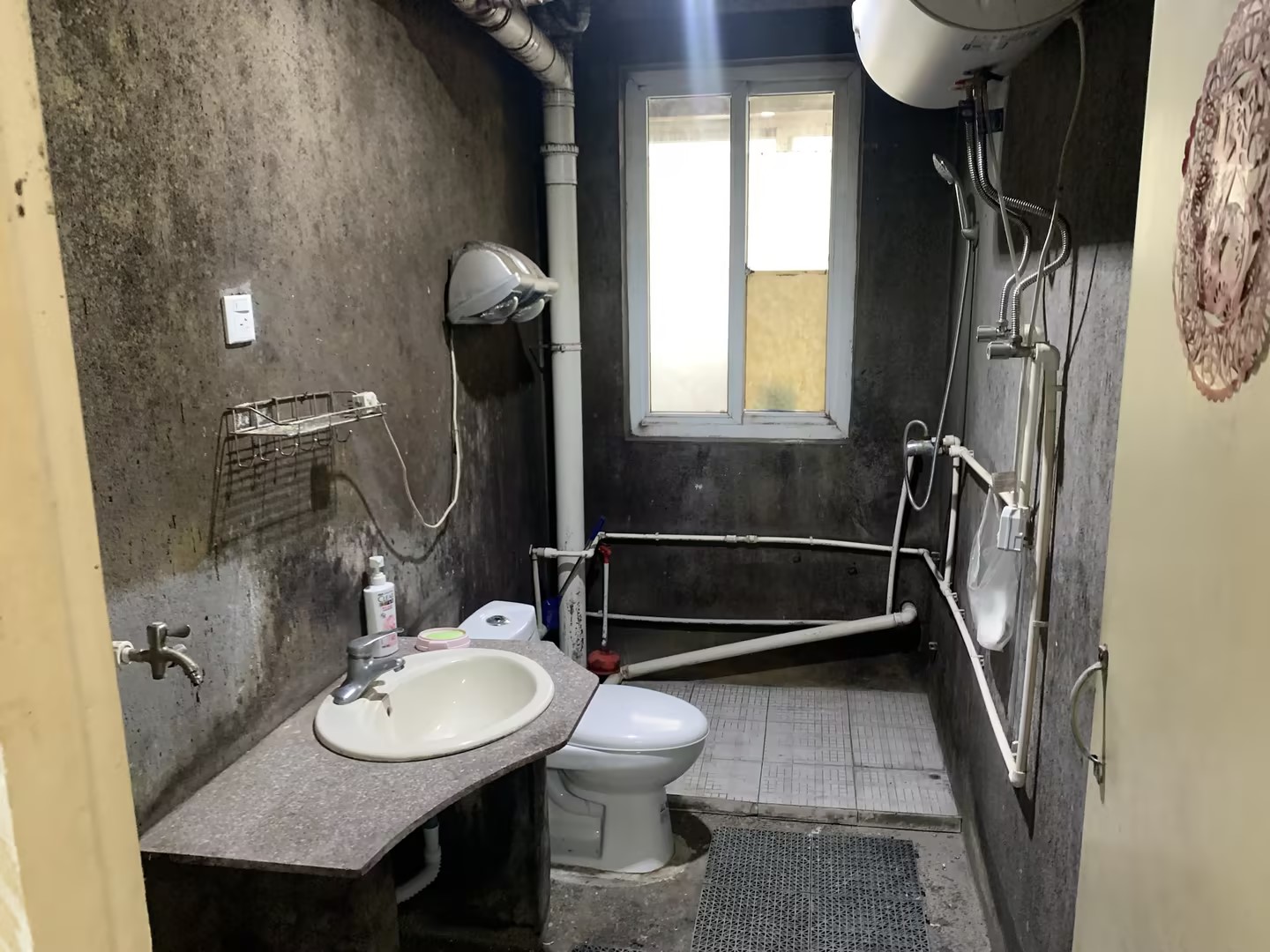 虹桥新苑 1室1厅1卫 60m&sup2;