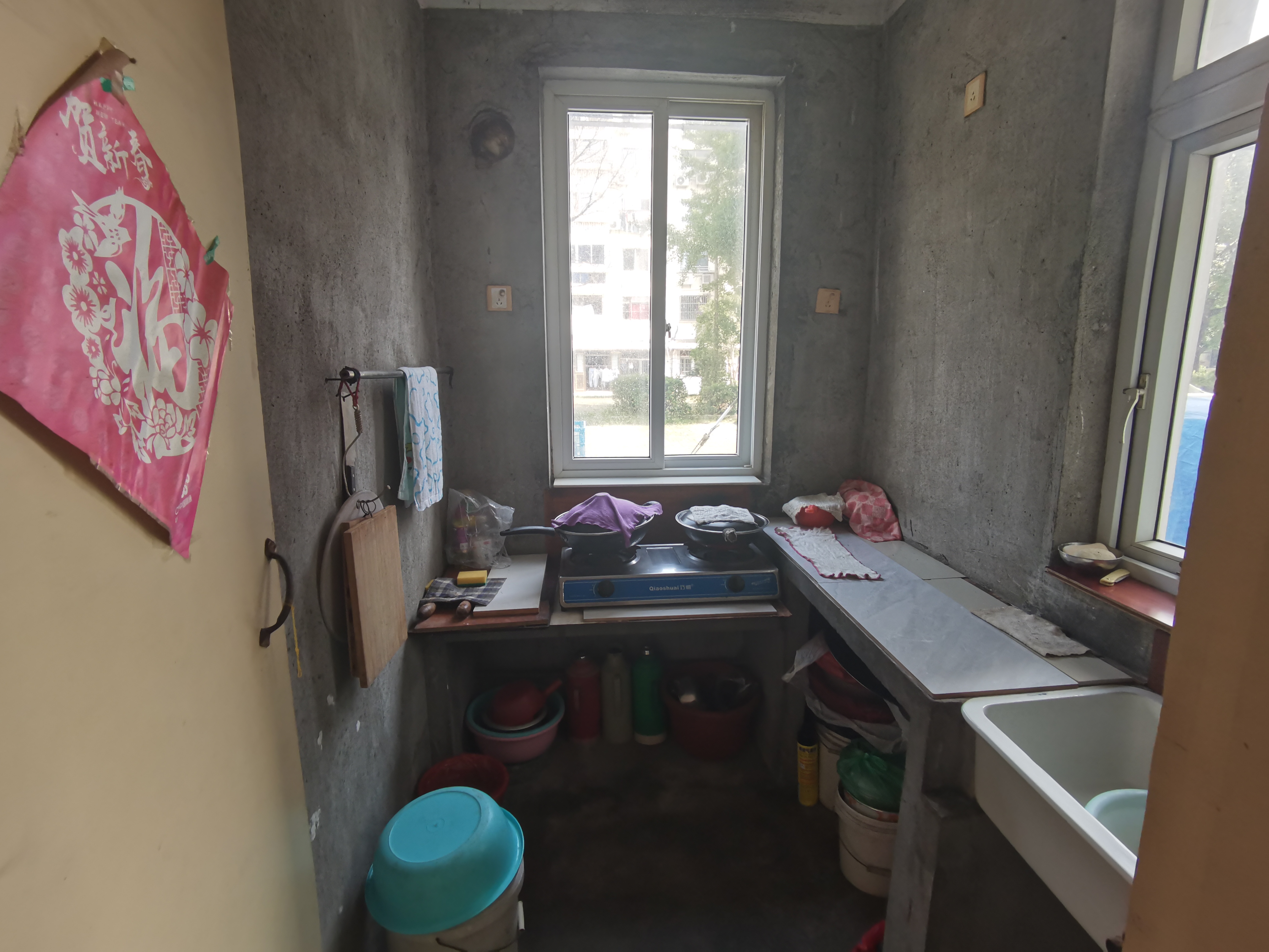 民主新村 3室2厅1卫 75m&sup2;