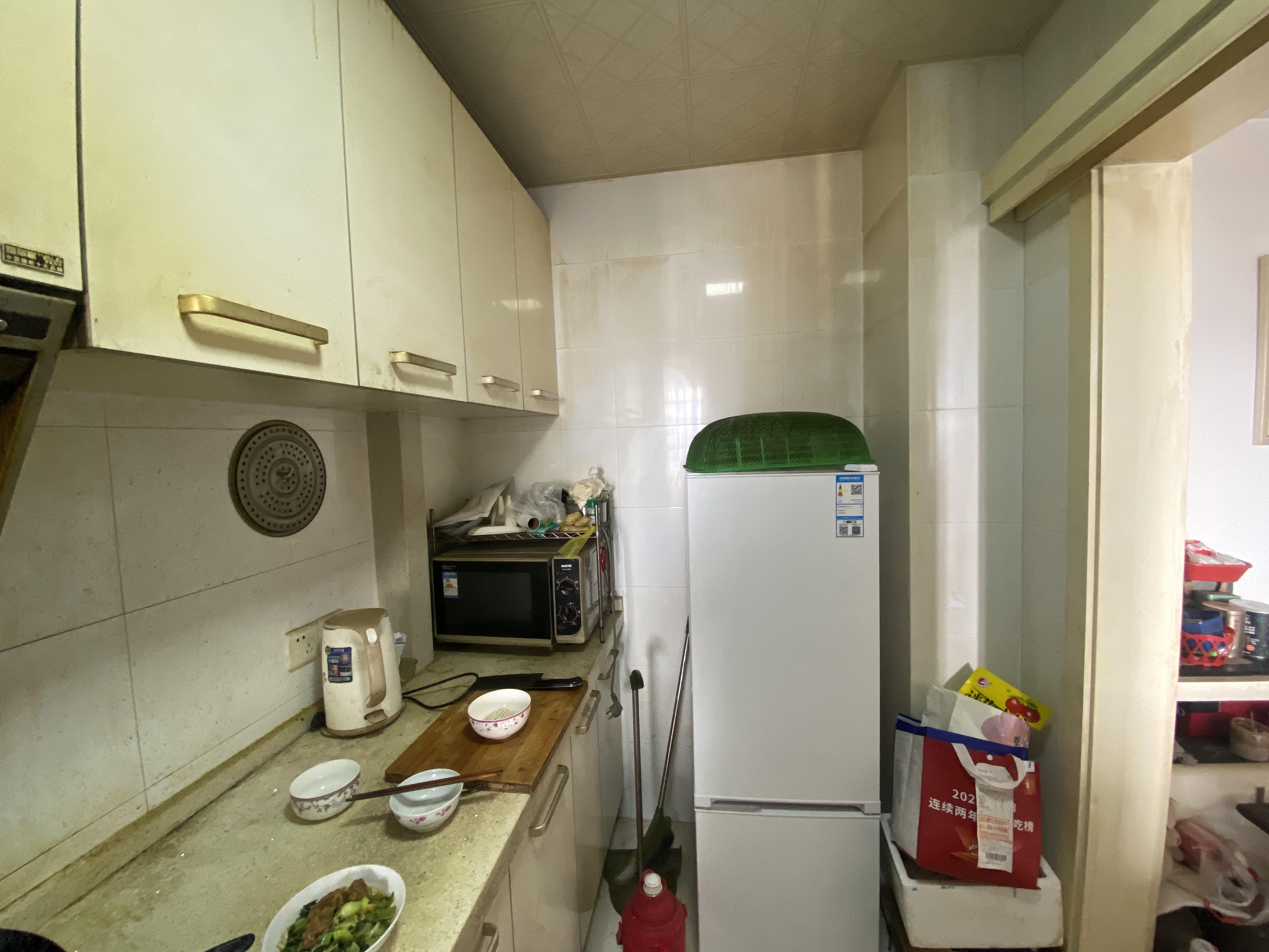 盛唐公寓 2室2厅1卫 95m²