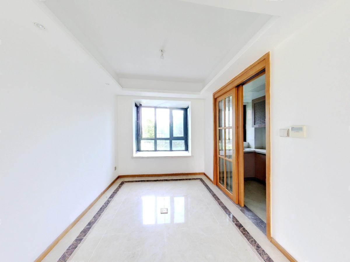 中南漫悦湾 3室2厅2卫 111m&sup2;