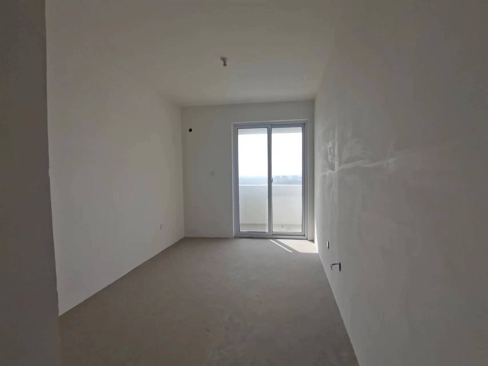 湖滨华庭 4室2厅2卫 168m&sup2;