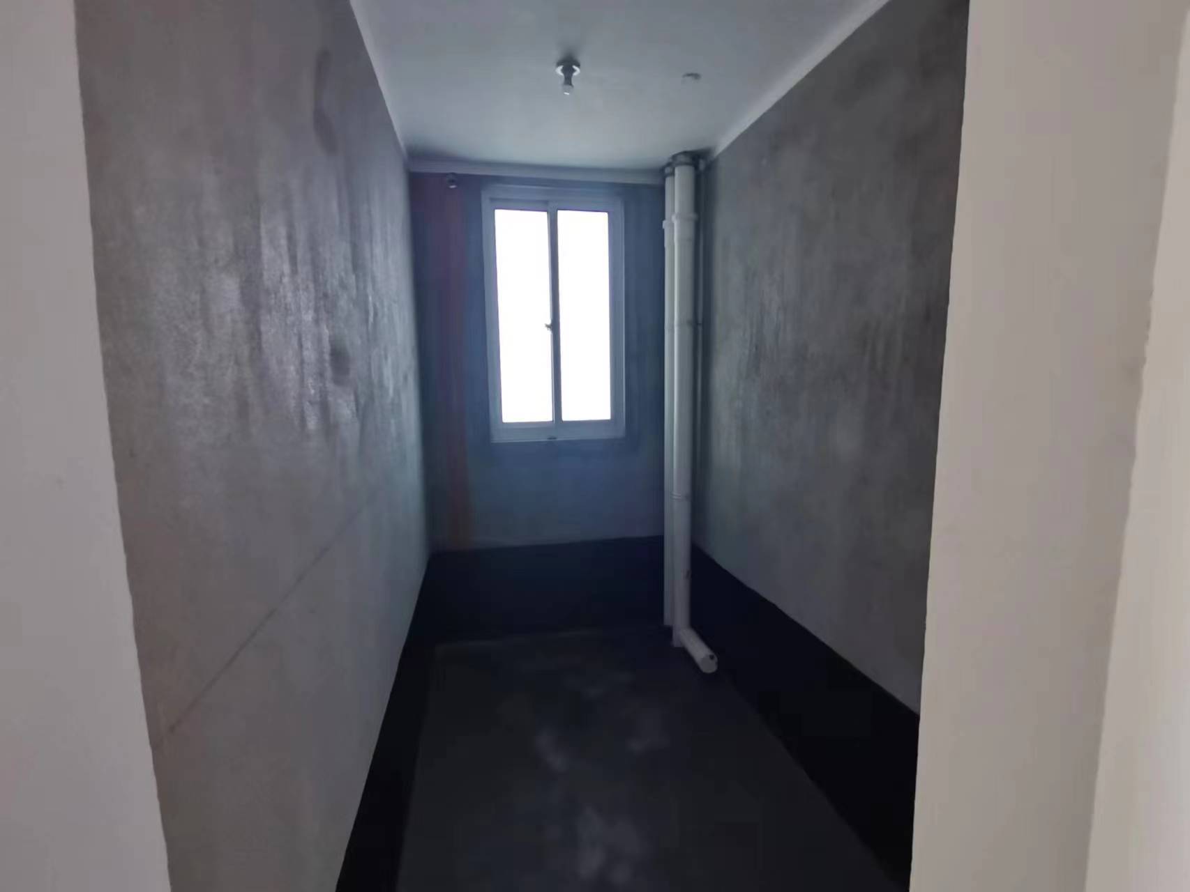 湖滨华庭 4室2厅2卫 168m&sup2;