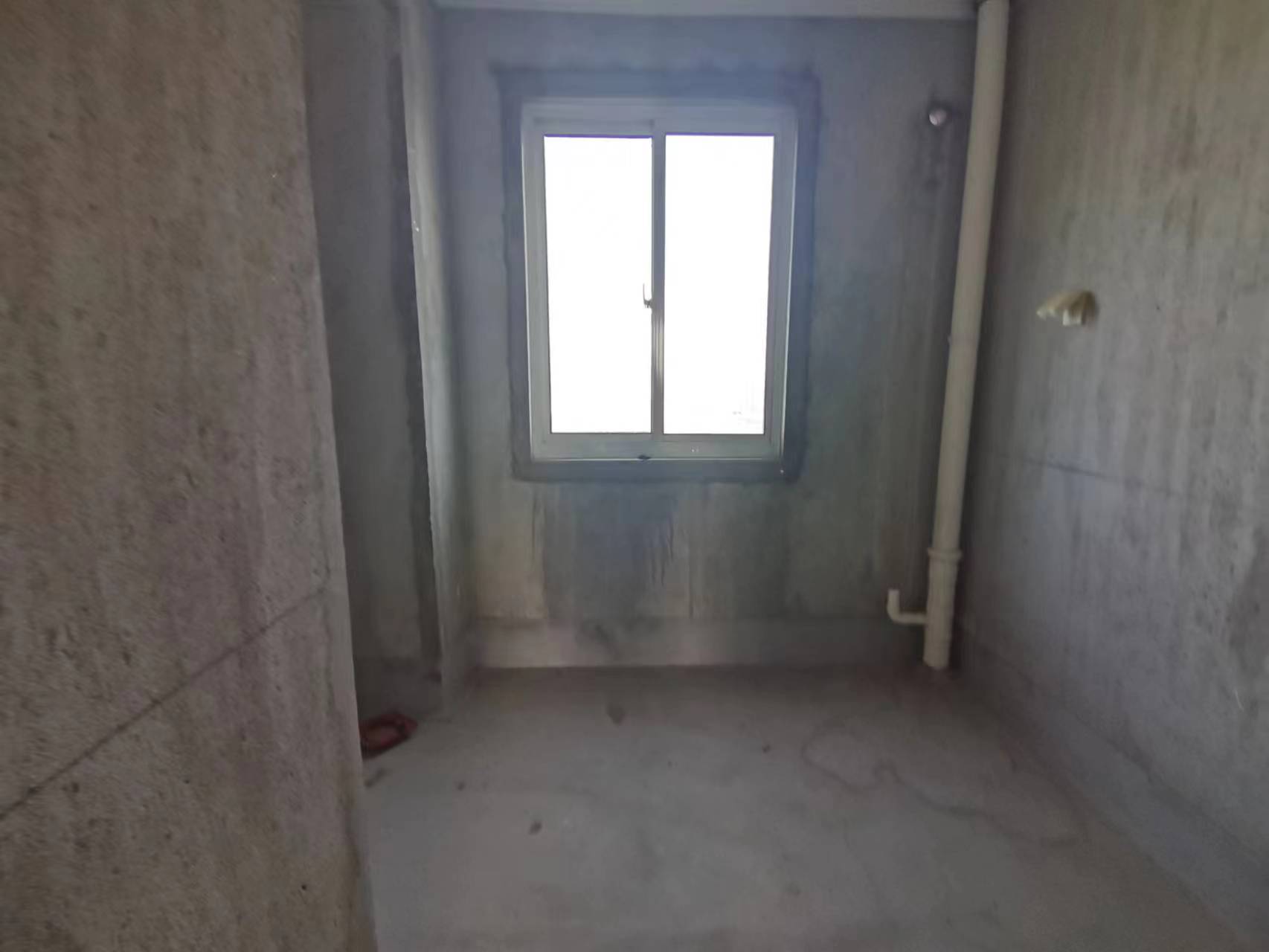 湖滨华庭 4室2厅2卫 168m&sup2;