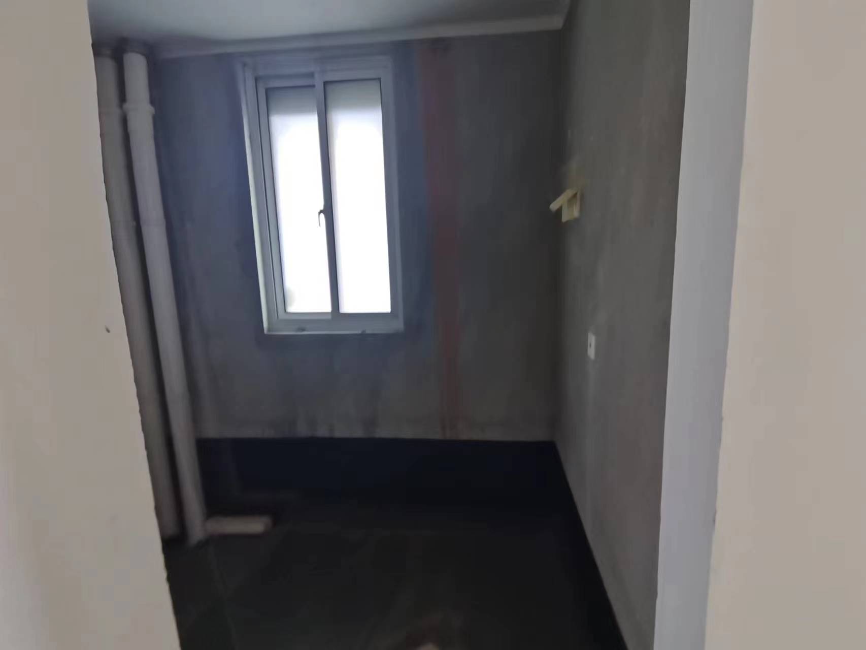 湖滨华庭 4室2厅2卫 168m&sup2;