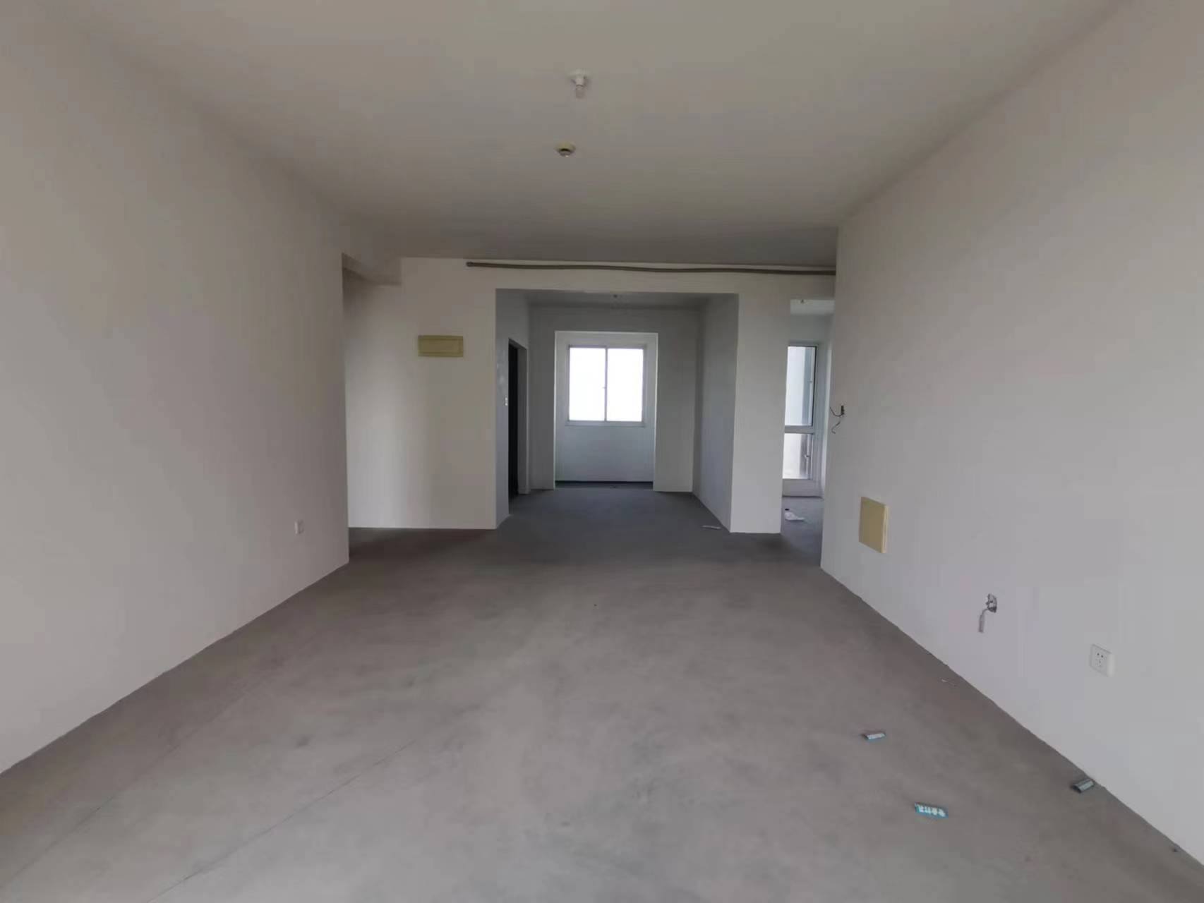 湖滨华庭 4室2厅2卫 146m²