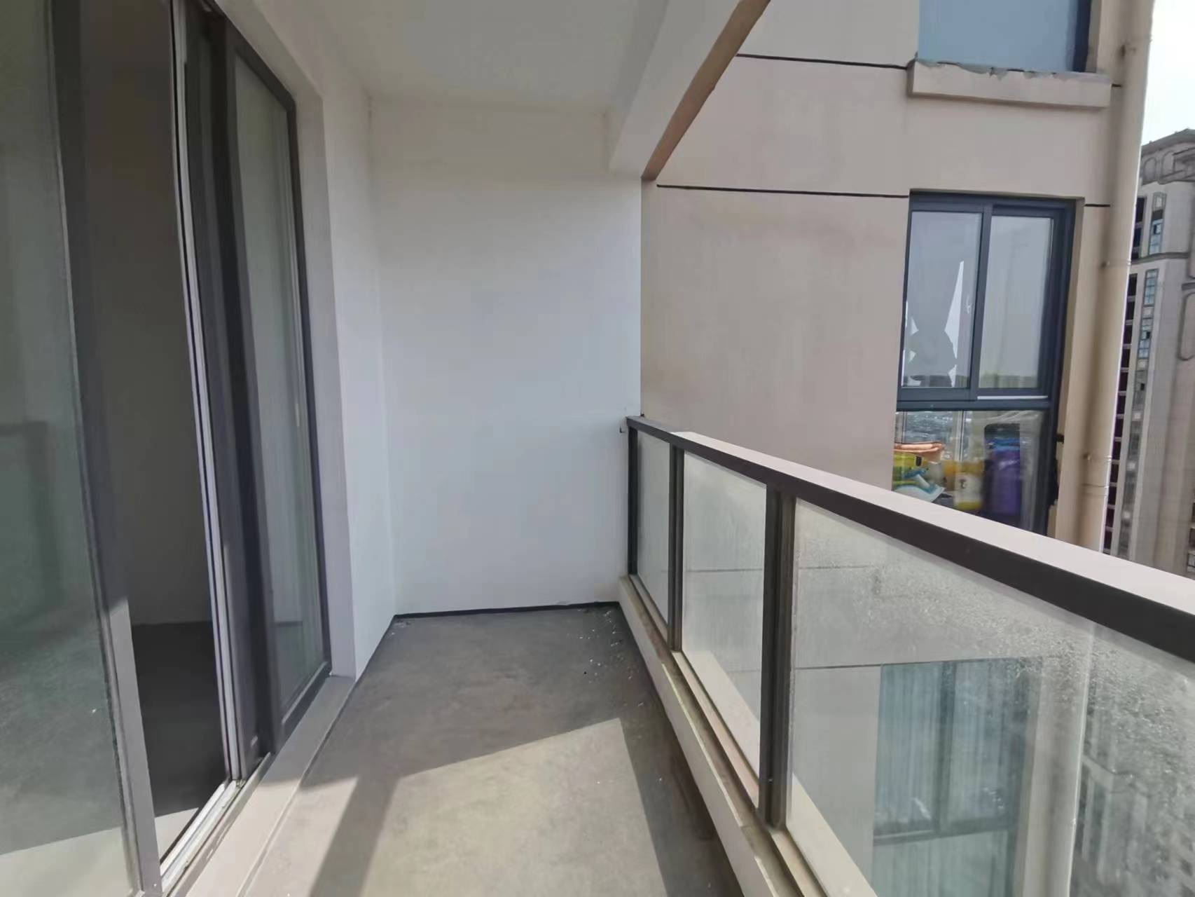 湖滨华庭 4室2厅2卫 146m&sup2;