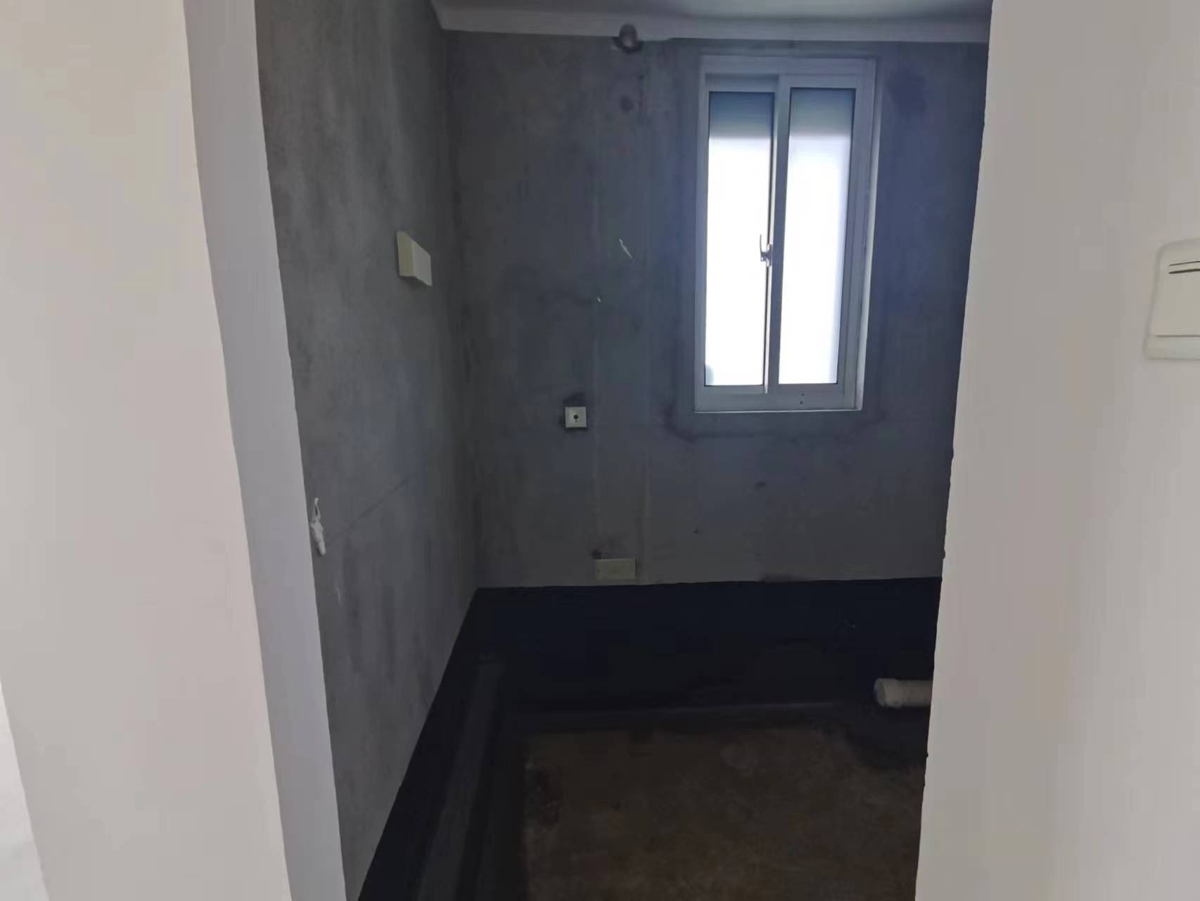 湖滨华庭 4室2厅2卫 146m&sup2;