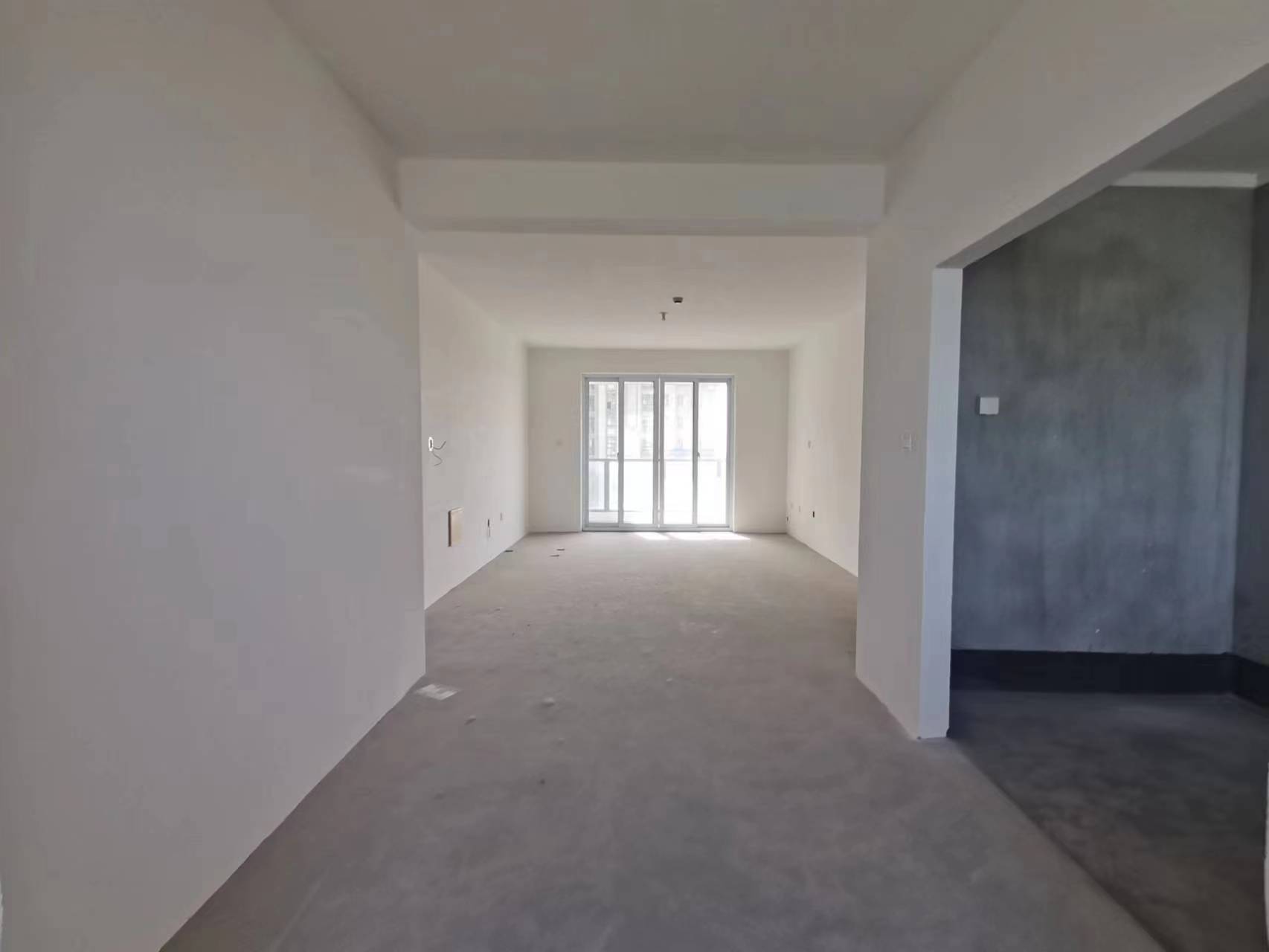 湖滨华庭 4室2厅2卫 146m&sup2;