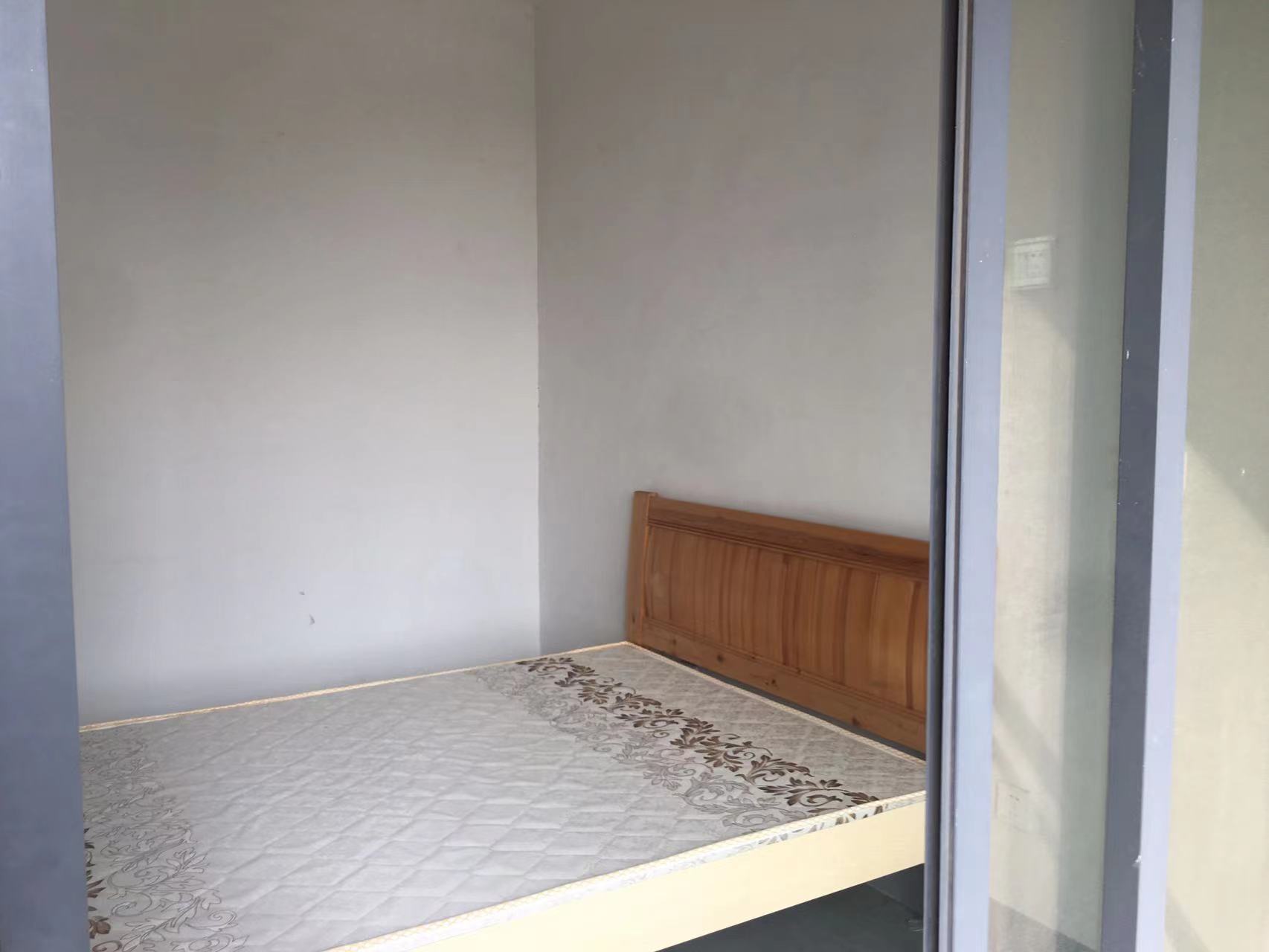 江景国际家园北区 3室2厅2卫 145m&sup2;