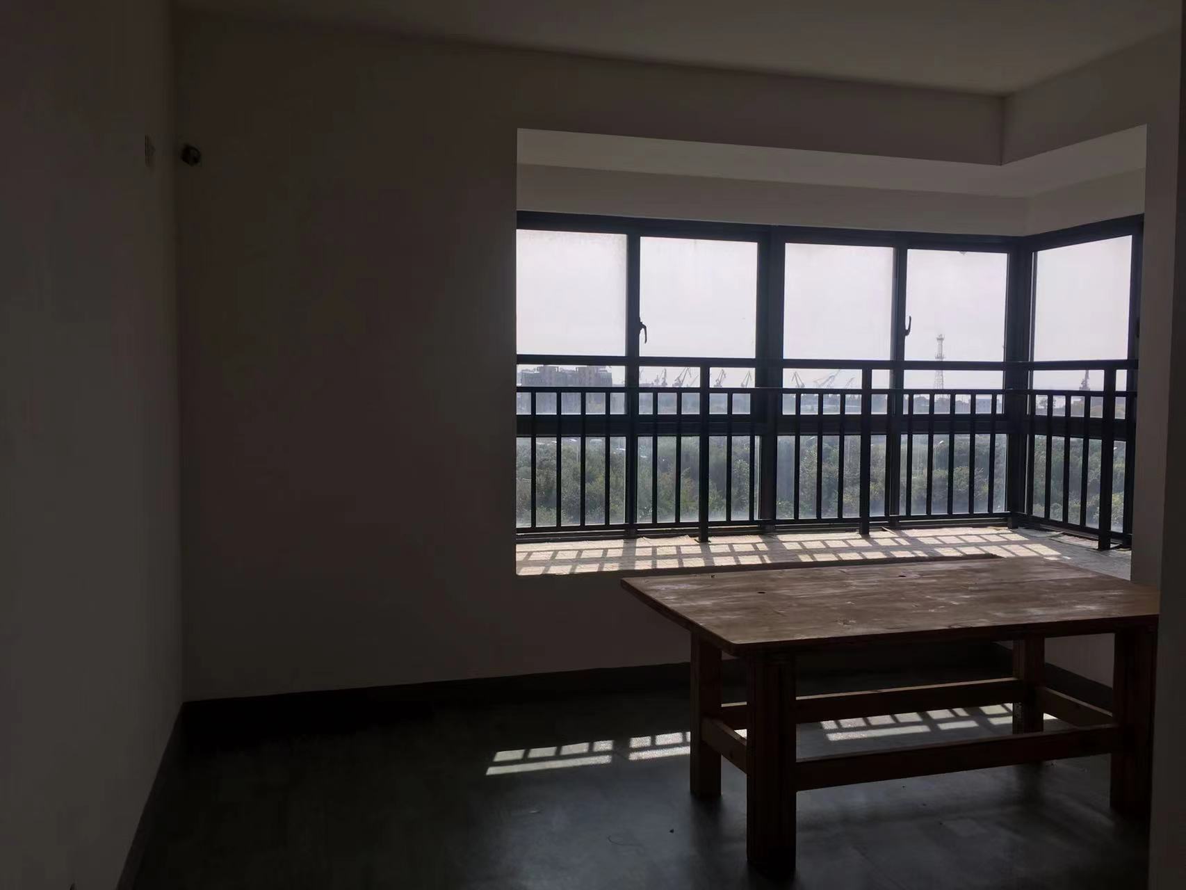 江景国际家园北区 3室2厅1卫 145m&sup2;