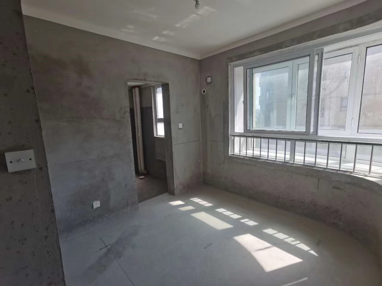 富都豪园 4室2厅2卫 148m²