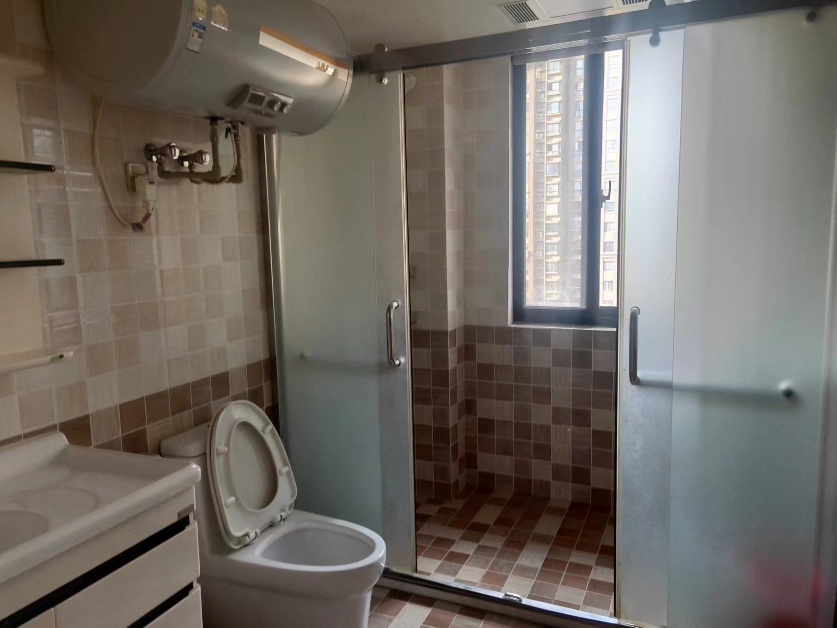 帝奥世伦名郡 4室2厅2卫 192m&sup2;