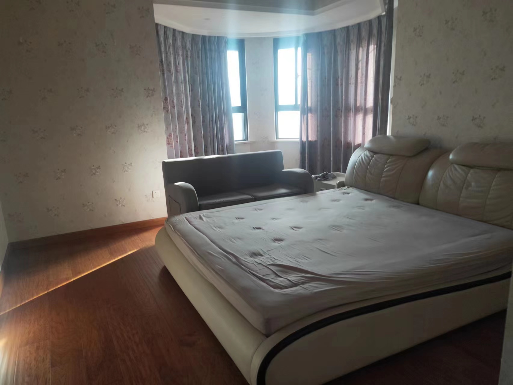 帝奥世伦名郡 4室2厅2卫 192m&sup2;