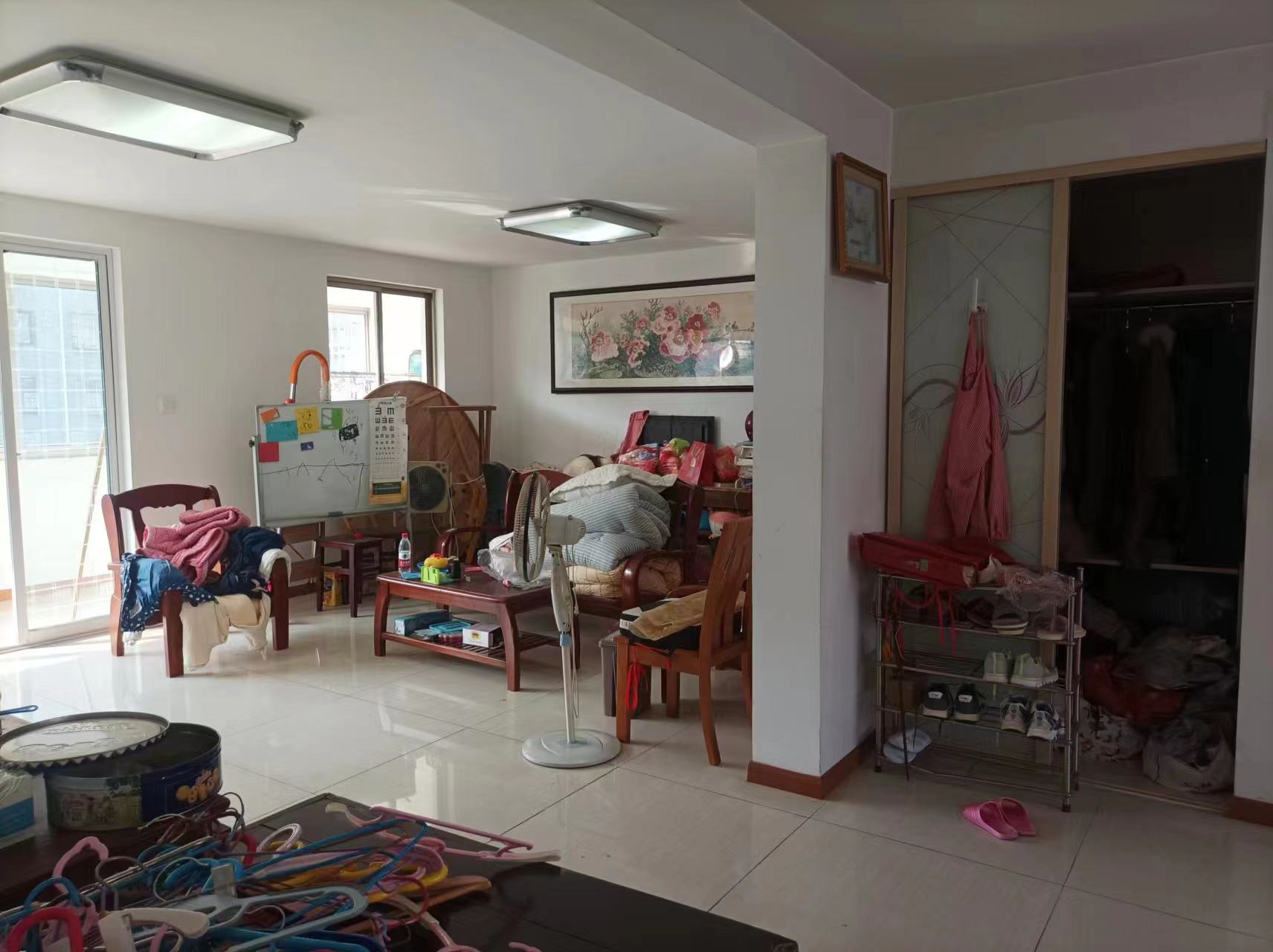 新胜花苑西区 4室2厅2卫 173m&sup2;