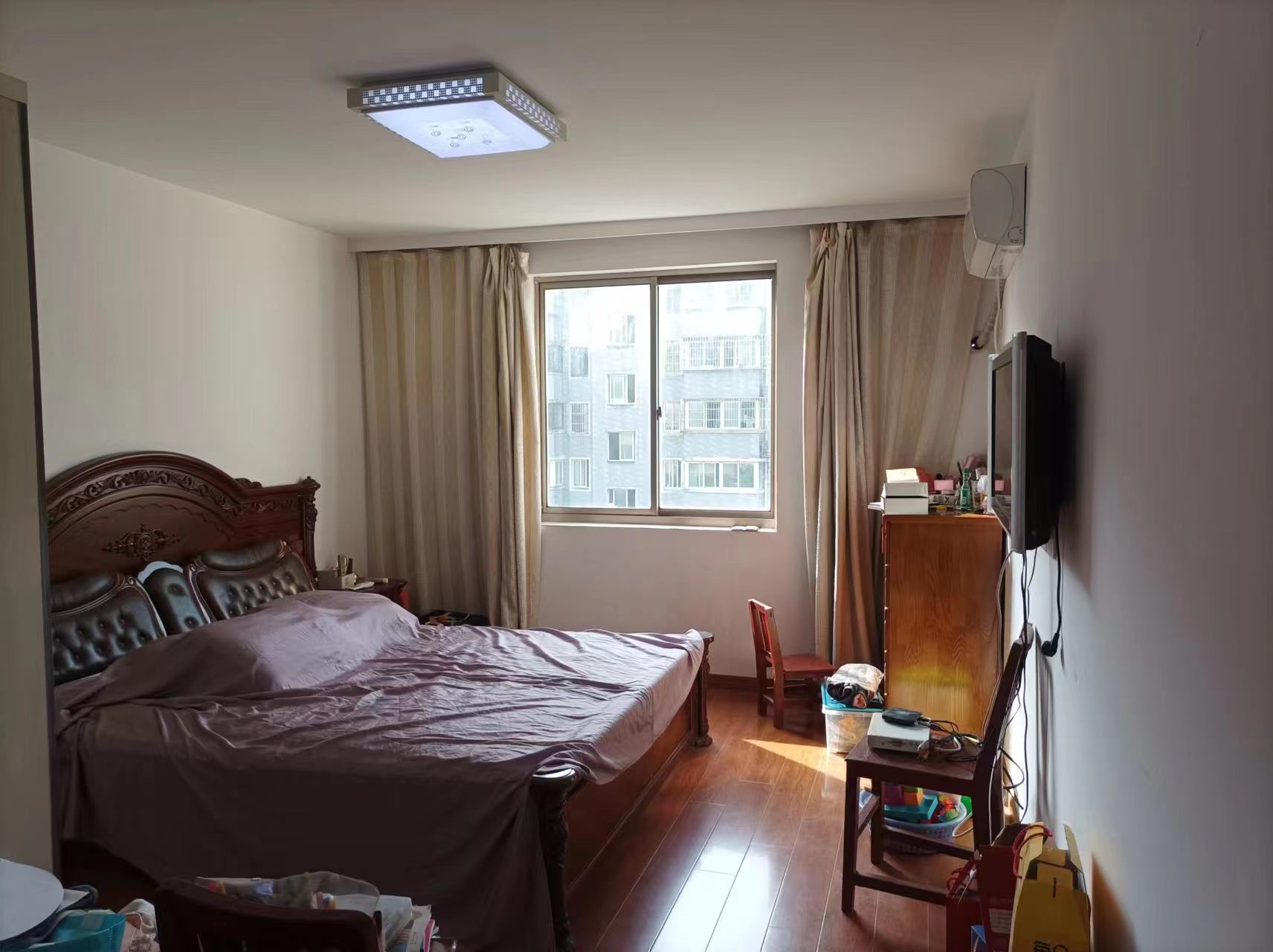 新胜花苑西区 4室2厅2卫 173m&sup2;
