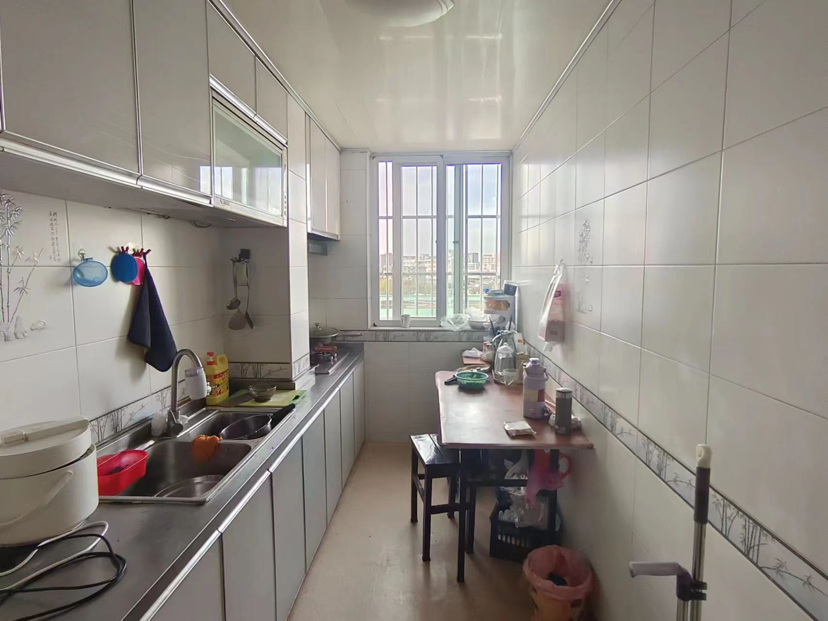越江新村 3室1厅1卫 97m&sup2;