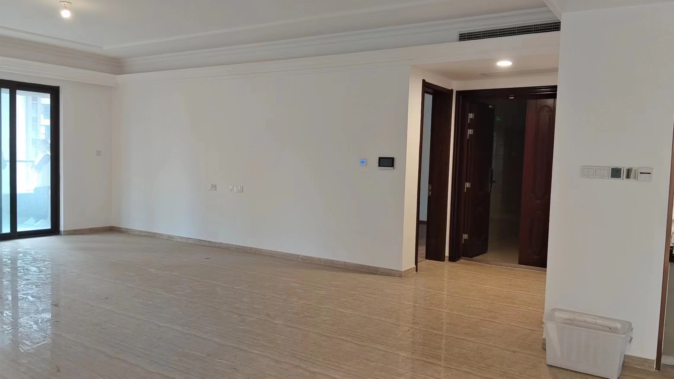 碧桂园时代悦城 5室2厅2卫 270.00m²