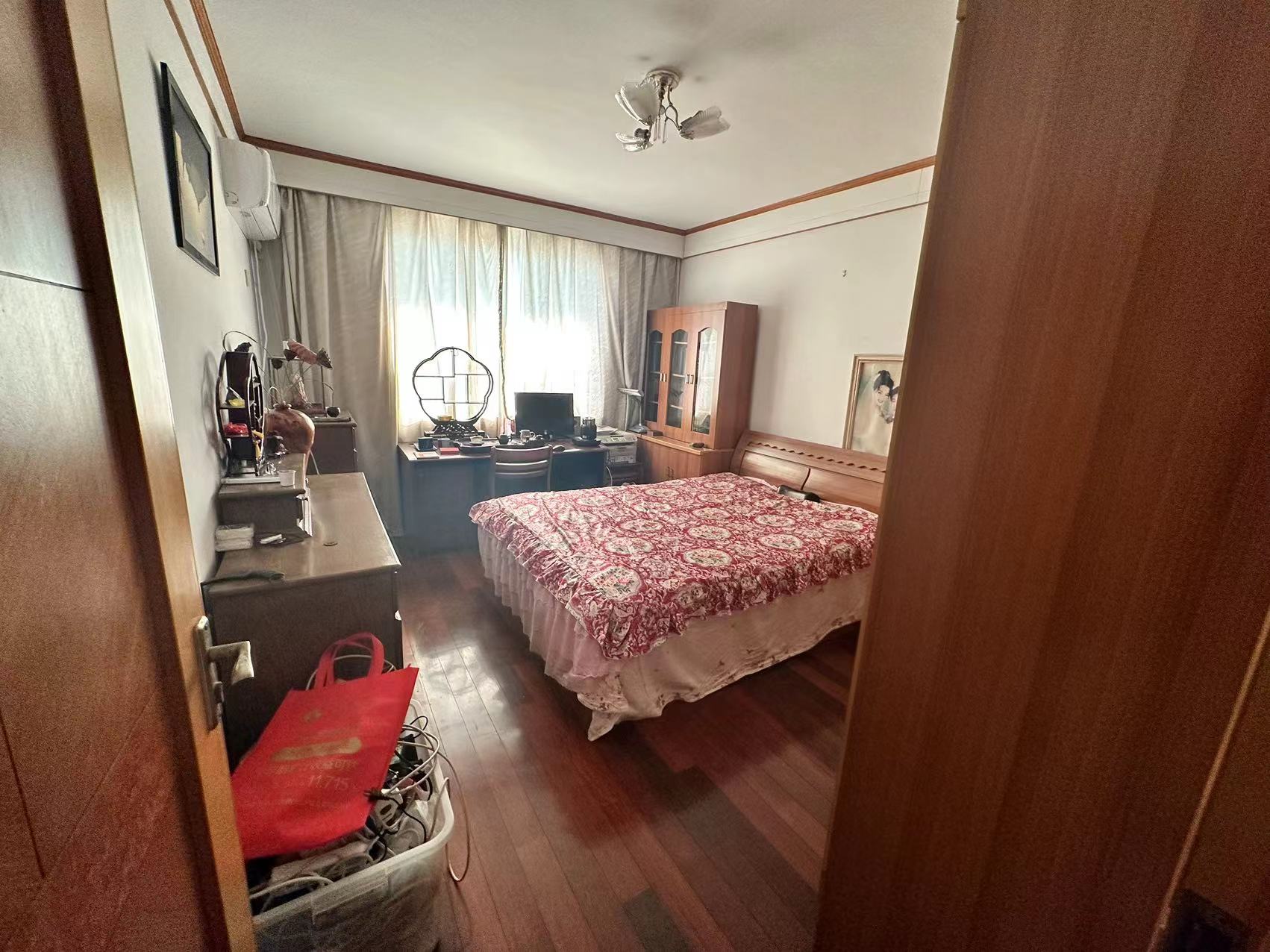 森大蒂花苑南区 4室2厅2卫 140.00m&sup2;
