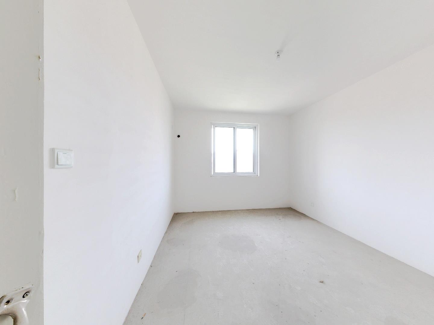 永泰佳园 3室2厅2卫 148m&sup2;