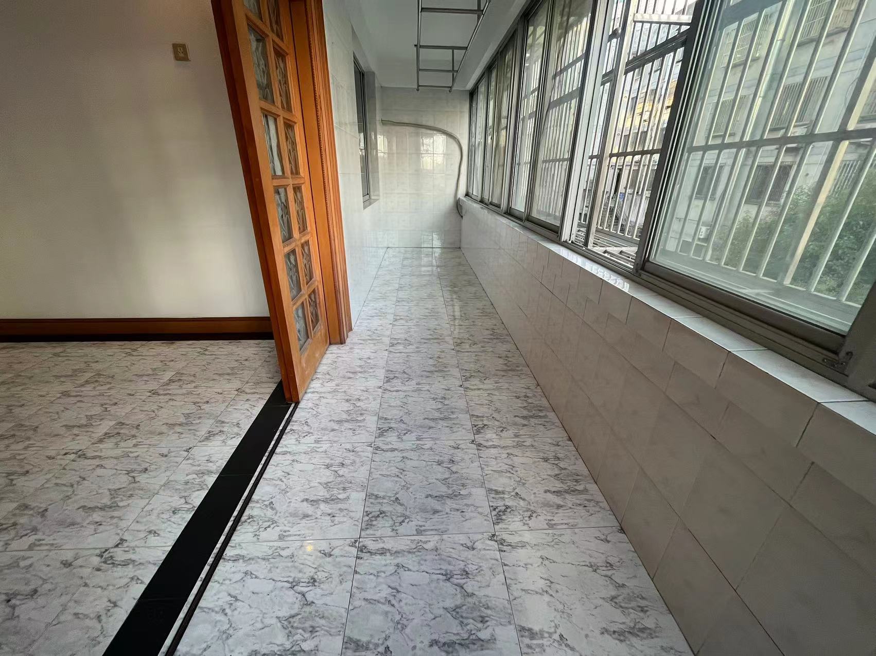 振兴花园 3室2厅1卫 127.00m&sup2;