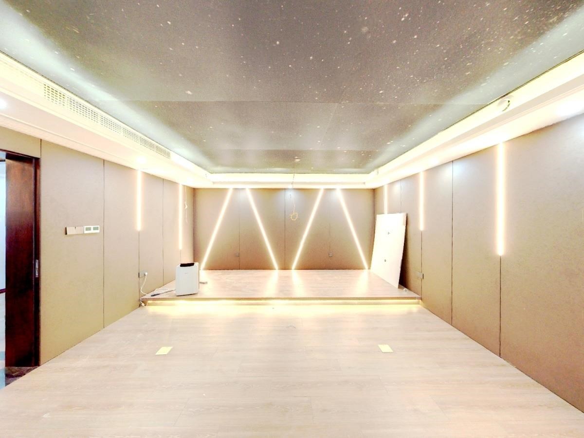 九里兰亭 4室2厅4卫 328m&sup2;