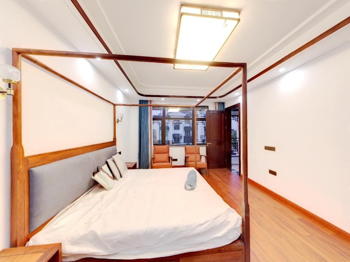 九里兰亭 4室2厅4卫 328m&sup2;